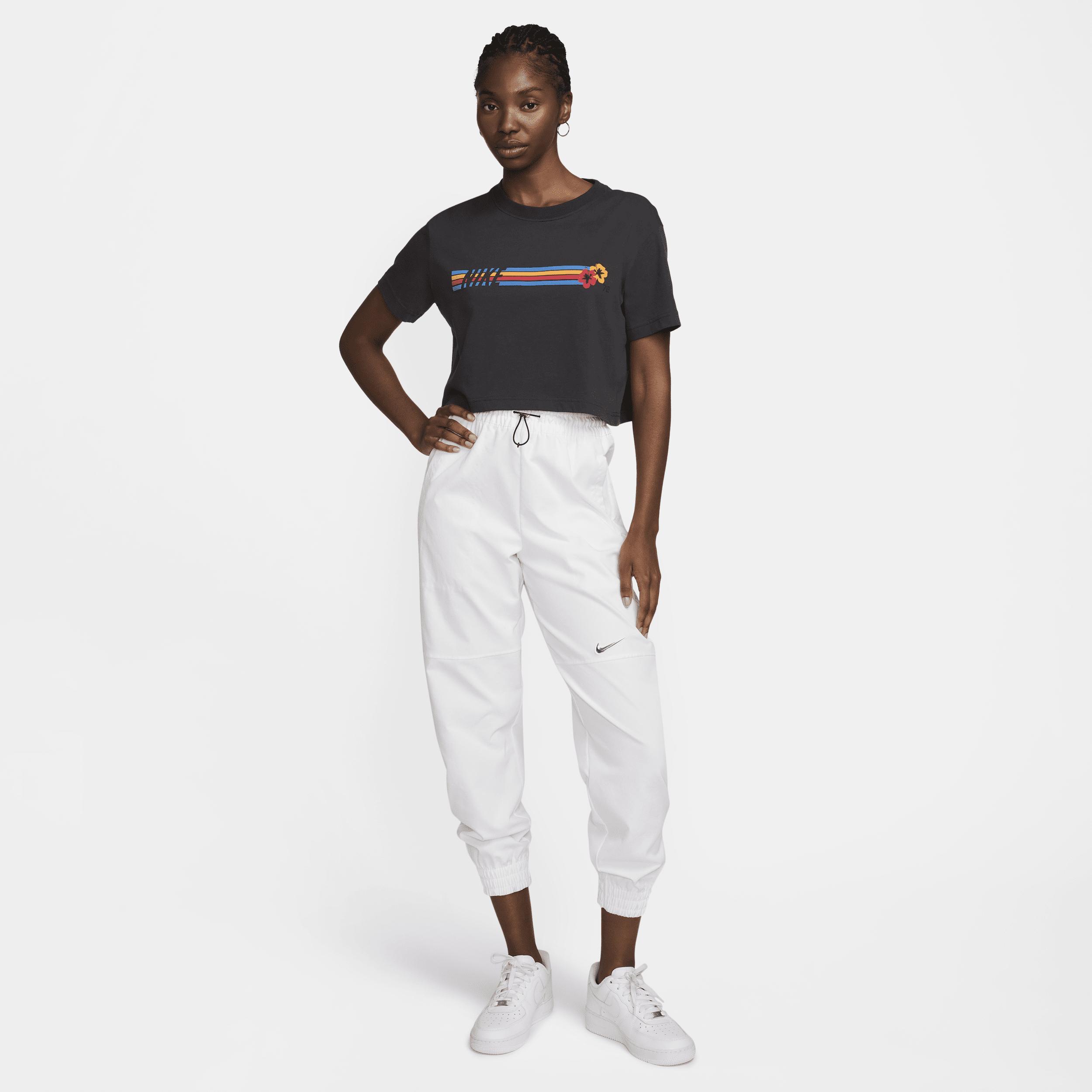 Women's Nike Sportswear Cropped T-Shirt Product Image