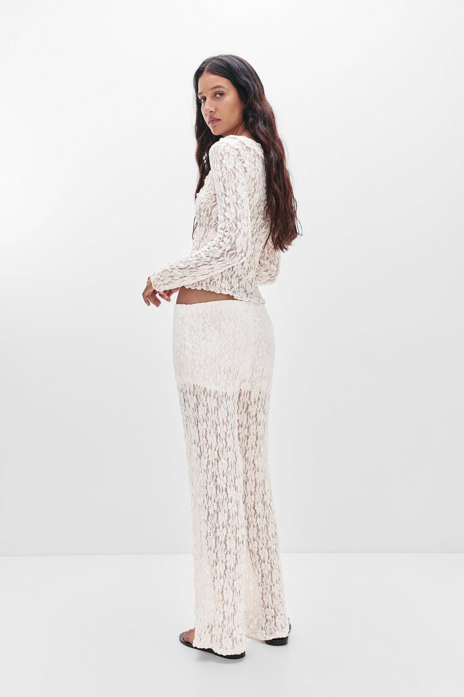 Lace blouse with ruffles Product Image