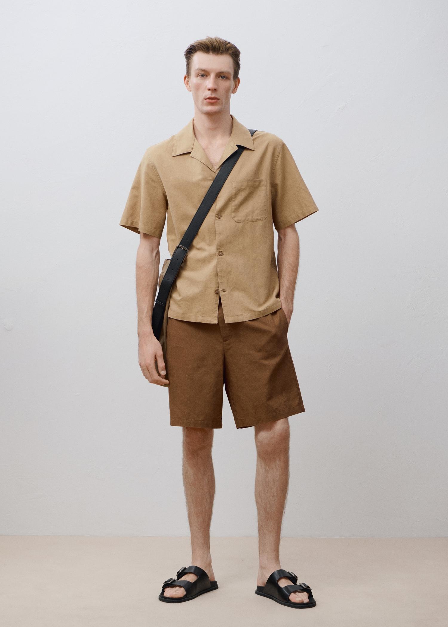 Cotton-linen blend bermuda shorts - Men | MANGO USA Product Image