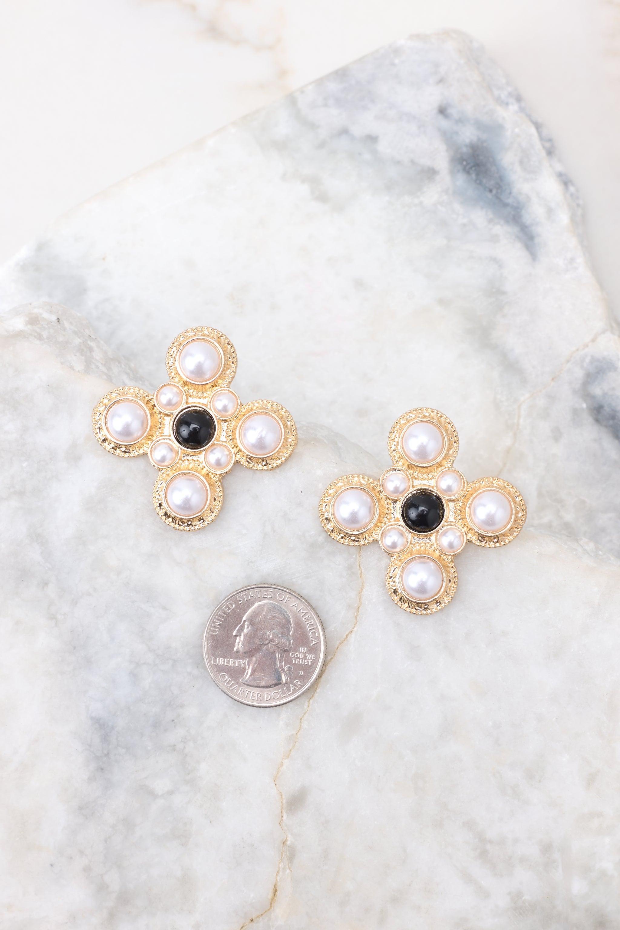 Unique Approach Gold And Pearl Earrings Product Image