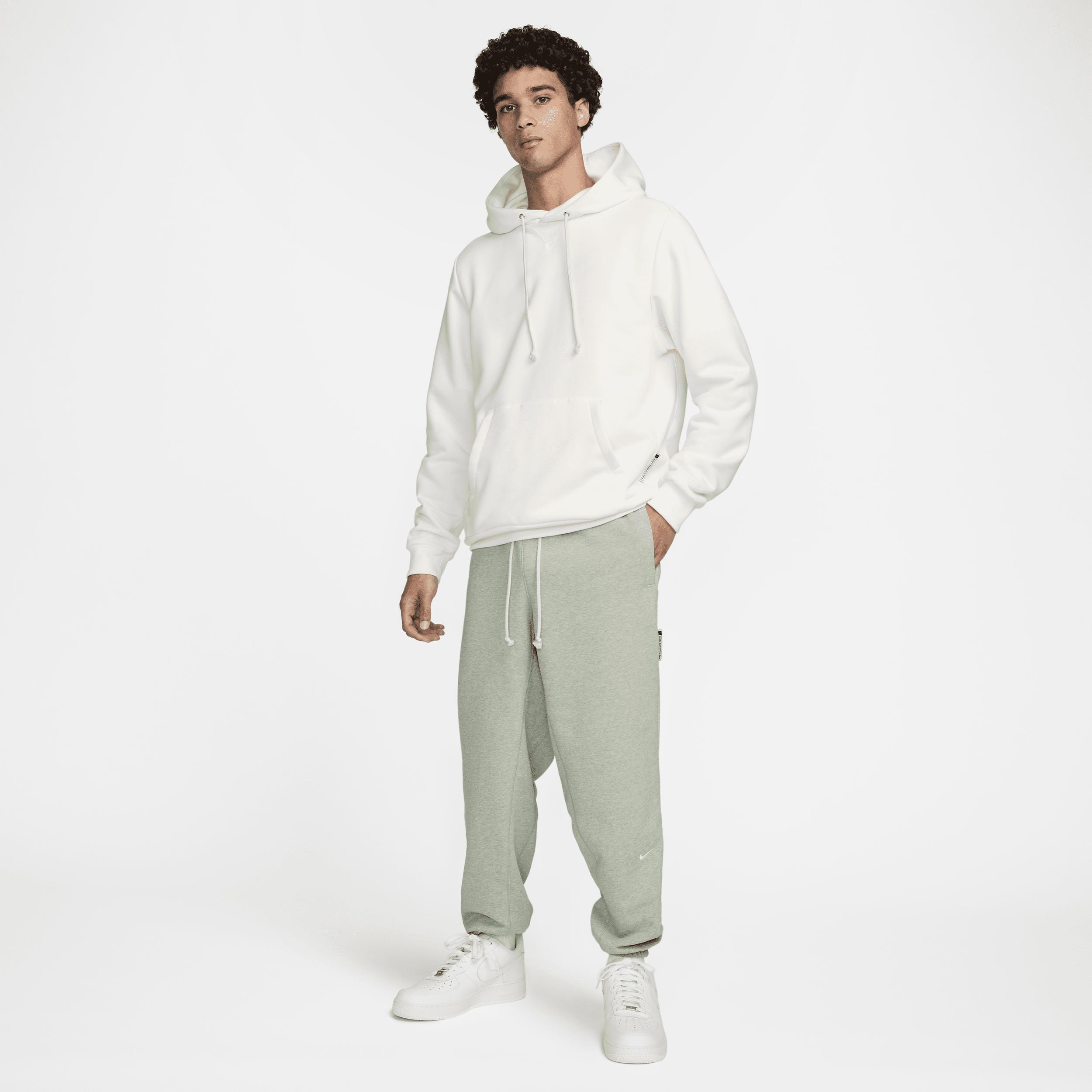 Nike Men's Standard Issue Dri-FIT Basketball Pants Product Image