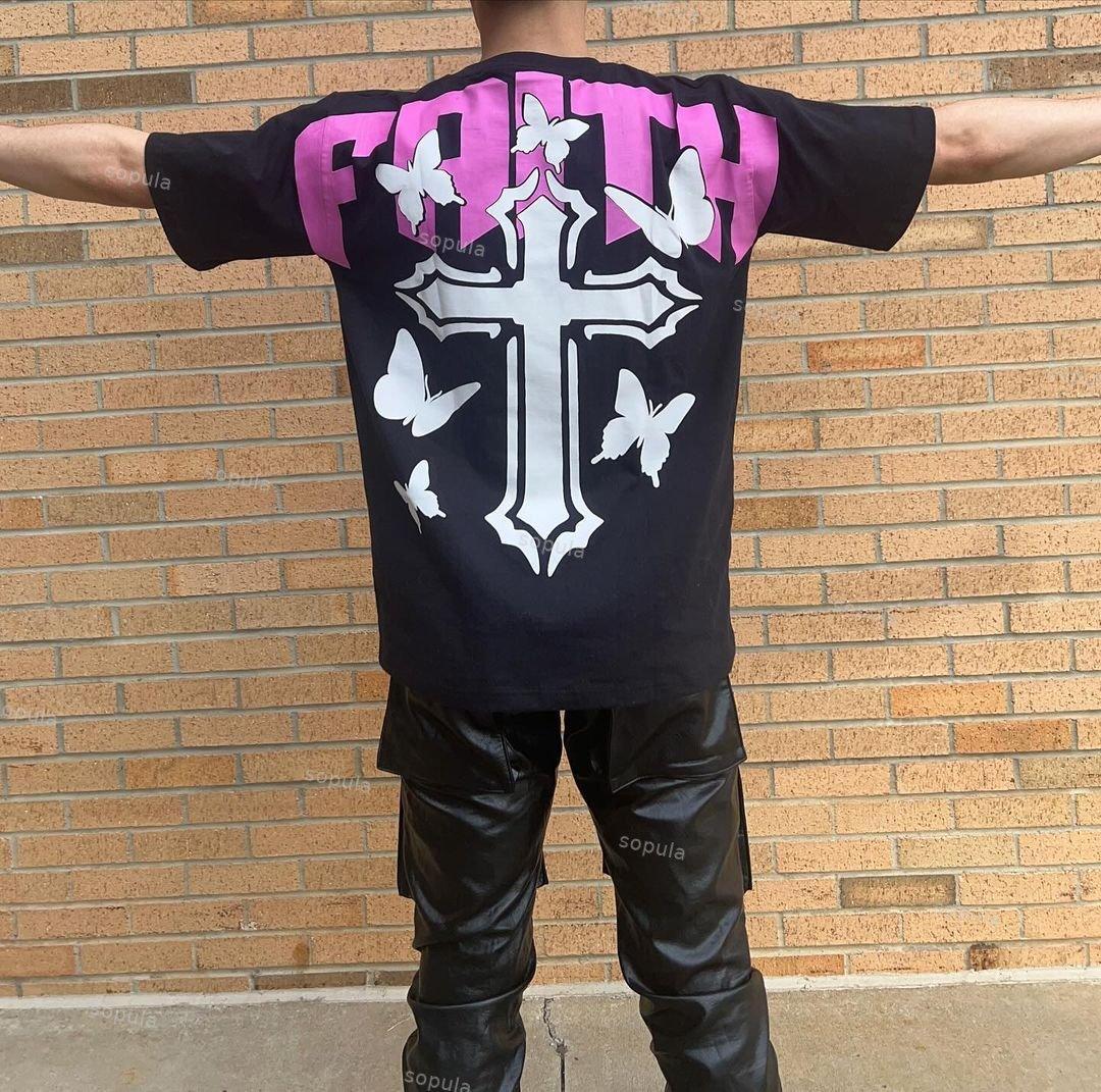 Men's Butterfly Faith Cross Vintage Graphic Cotton T-Shirt Product Image