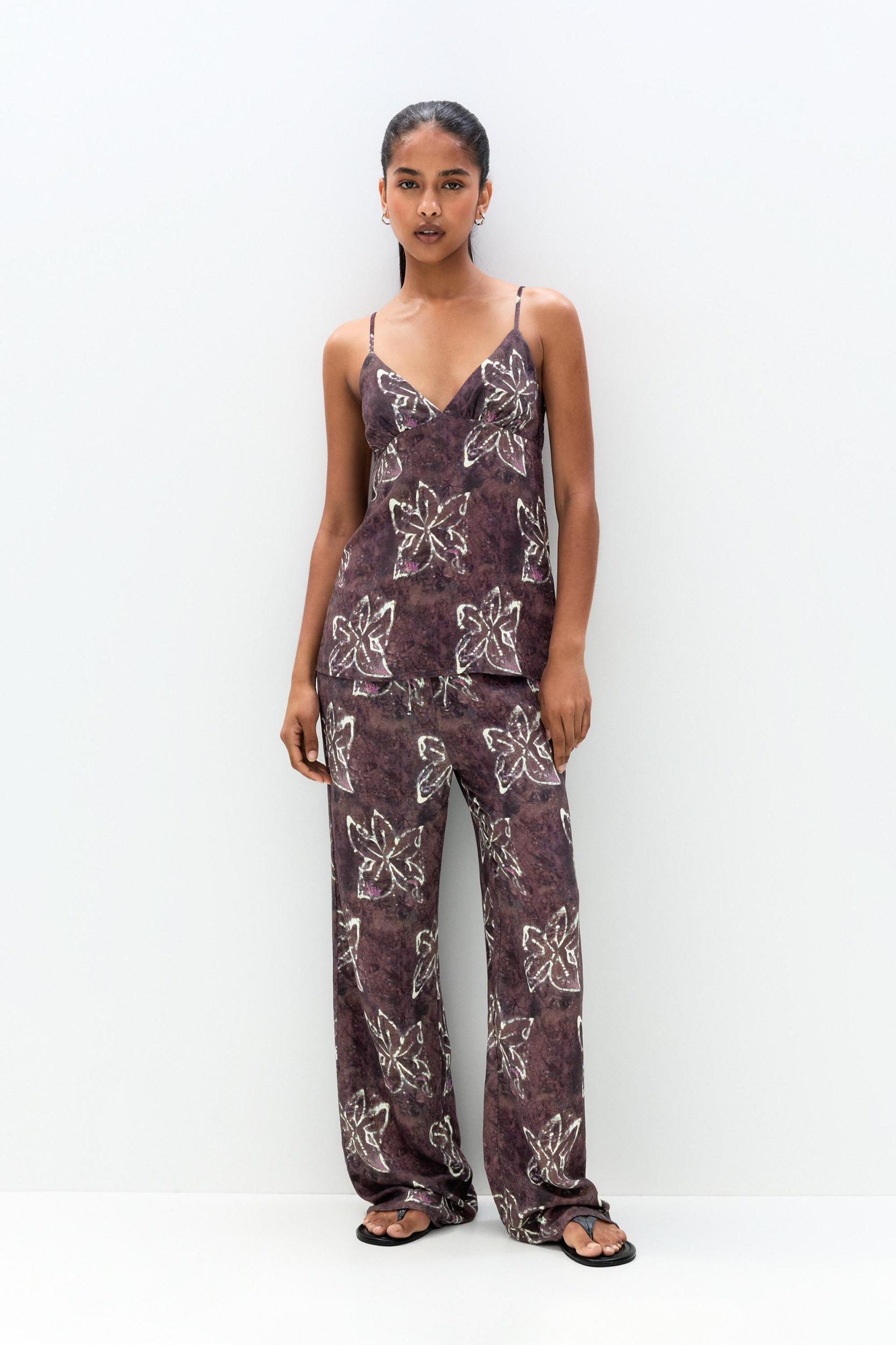 Floral strappy top Product Image