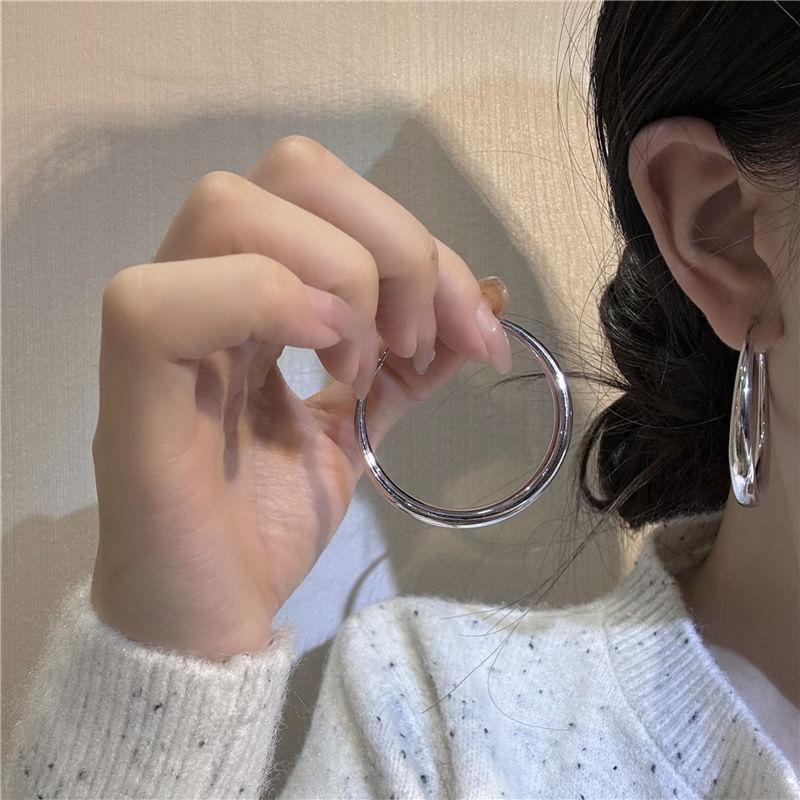 Glossy Hoop Earring Product Image