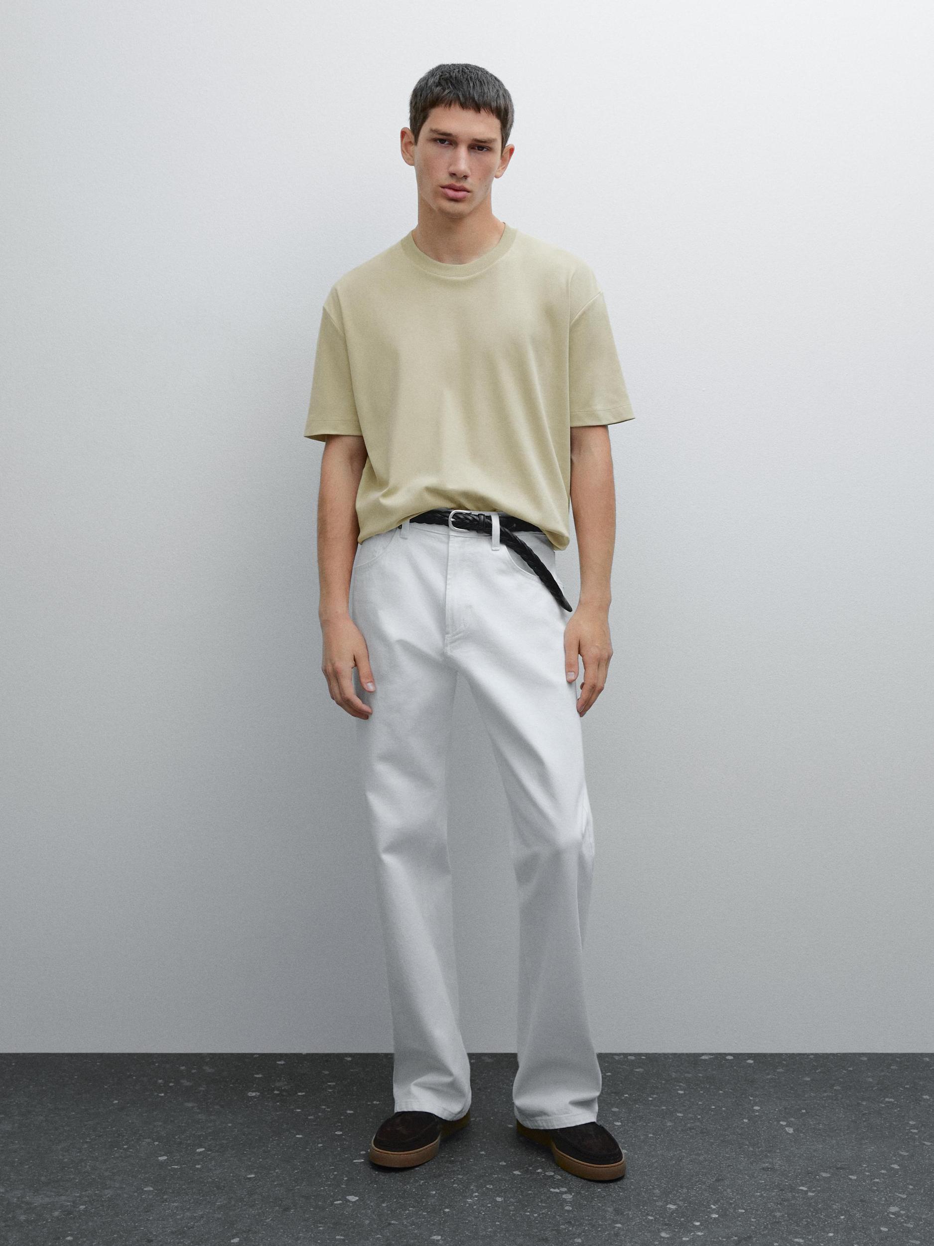 T-shirt medium weight 100% cotton Product Image