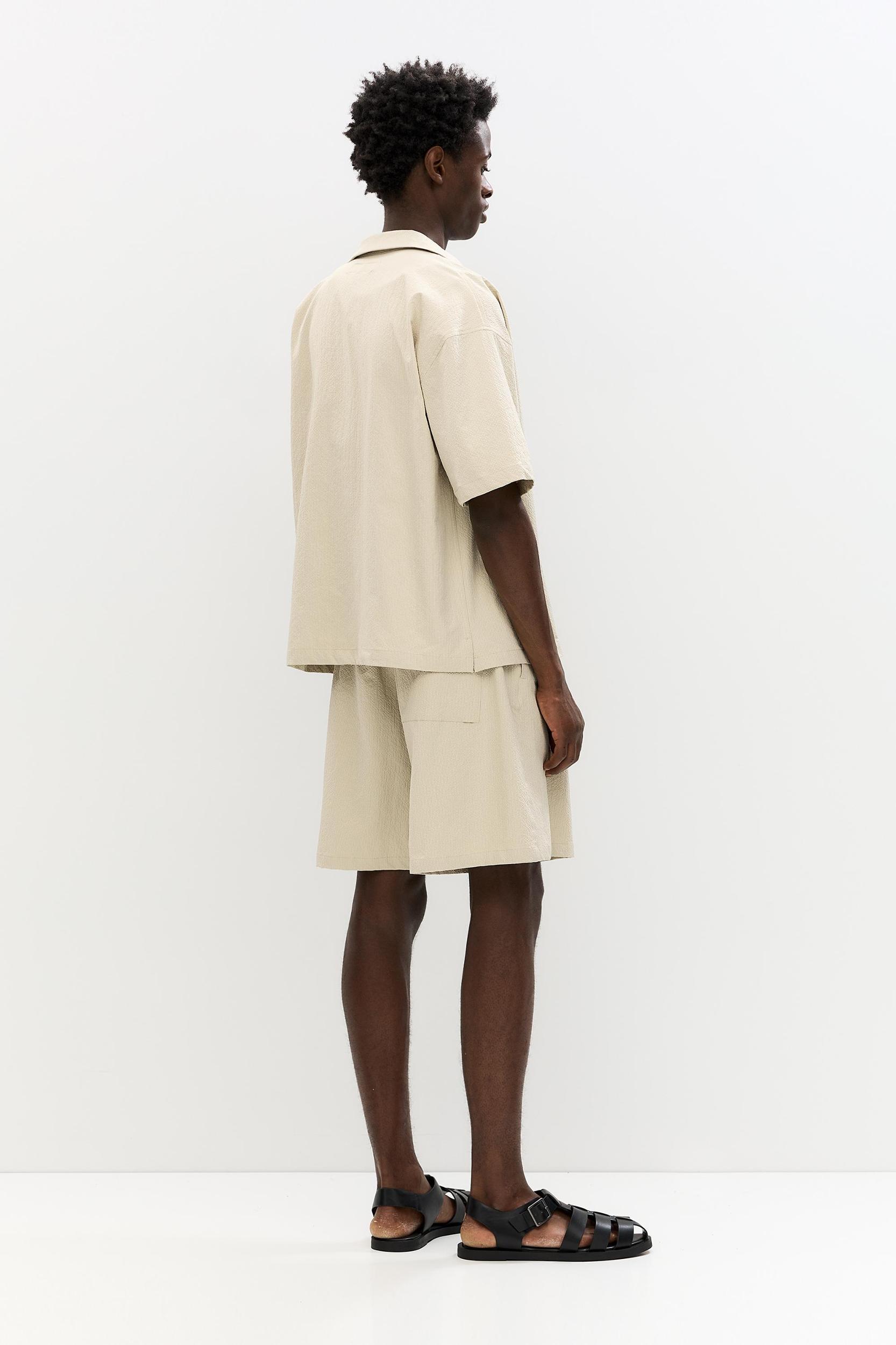 Seersucker Bermuda short sweatpants Product Image