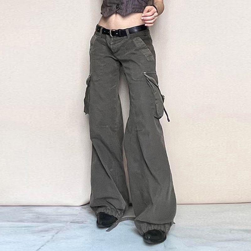 Low Rise Plain Wide Leg Cargo Pants Product Image