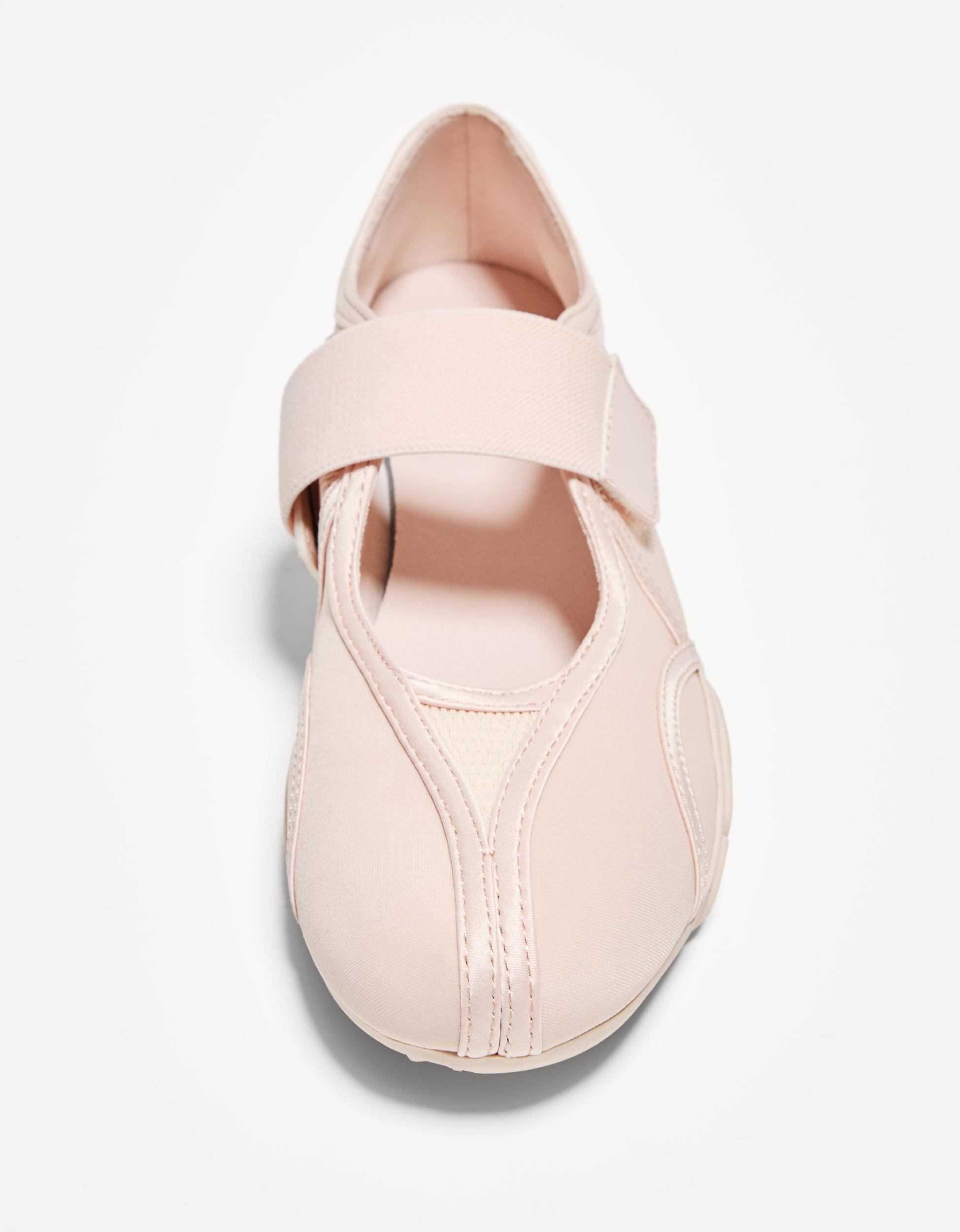 Sporty ballet flats Product Image