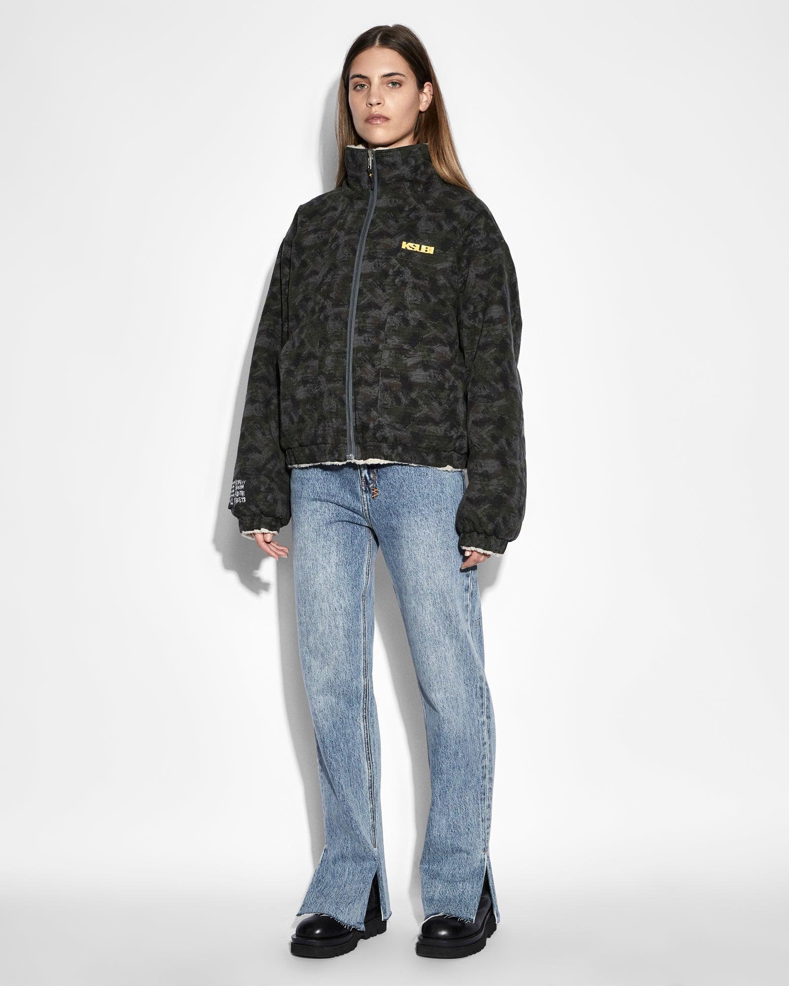 REVERSIBLE PUFFER JACKET CAMO / ECRU Female Product Image