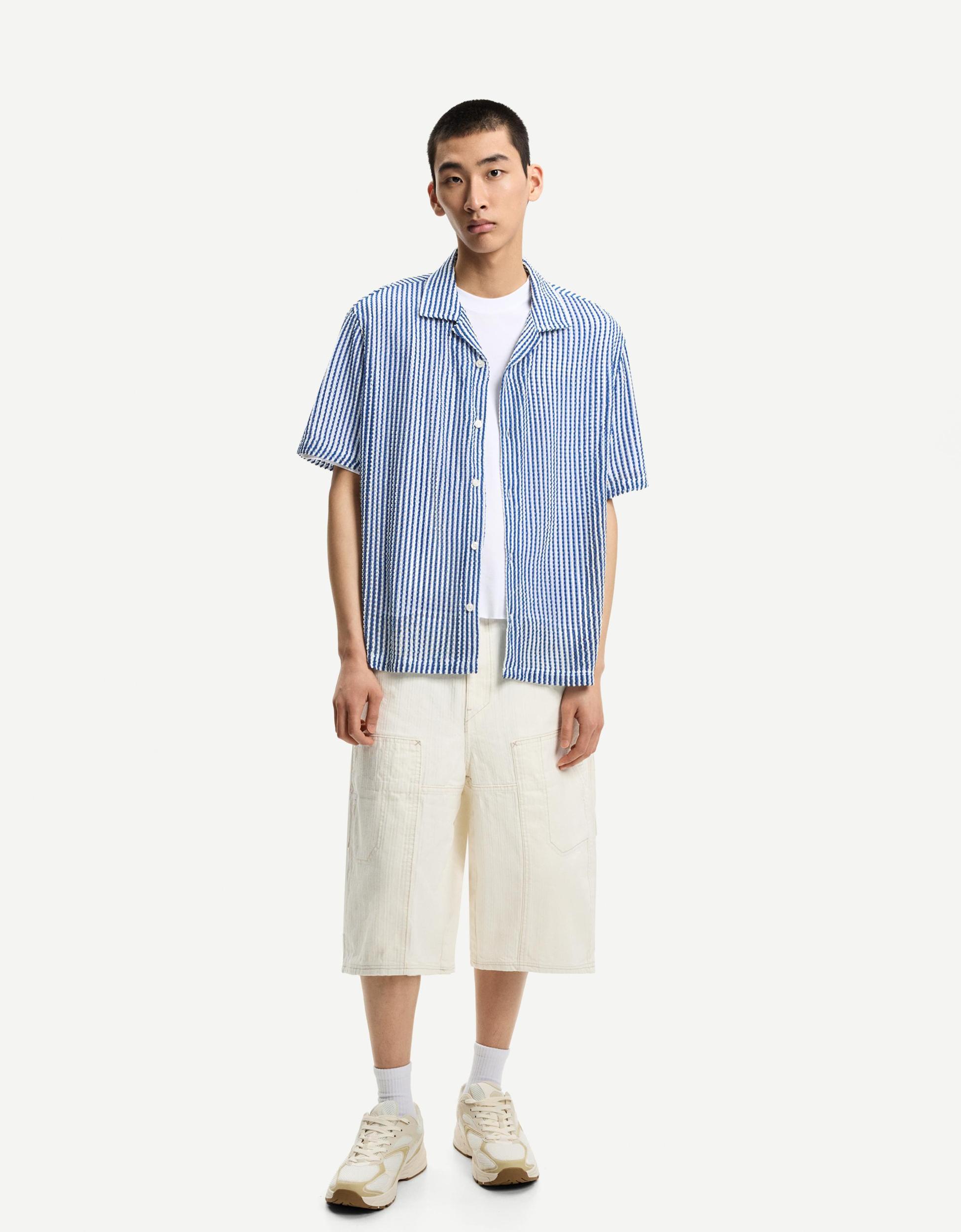 Striped short sleeve shirt Product Image