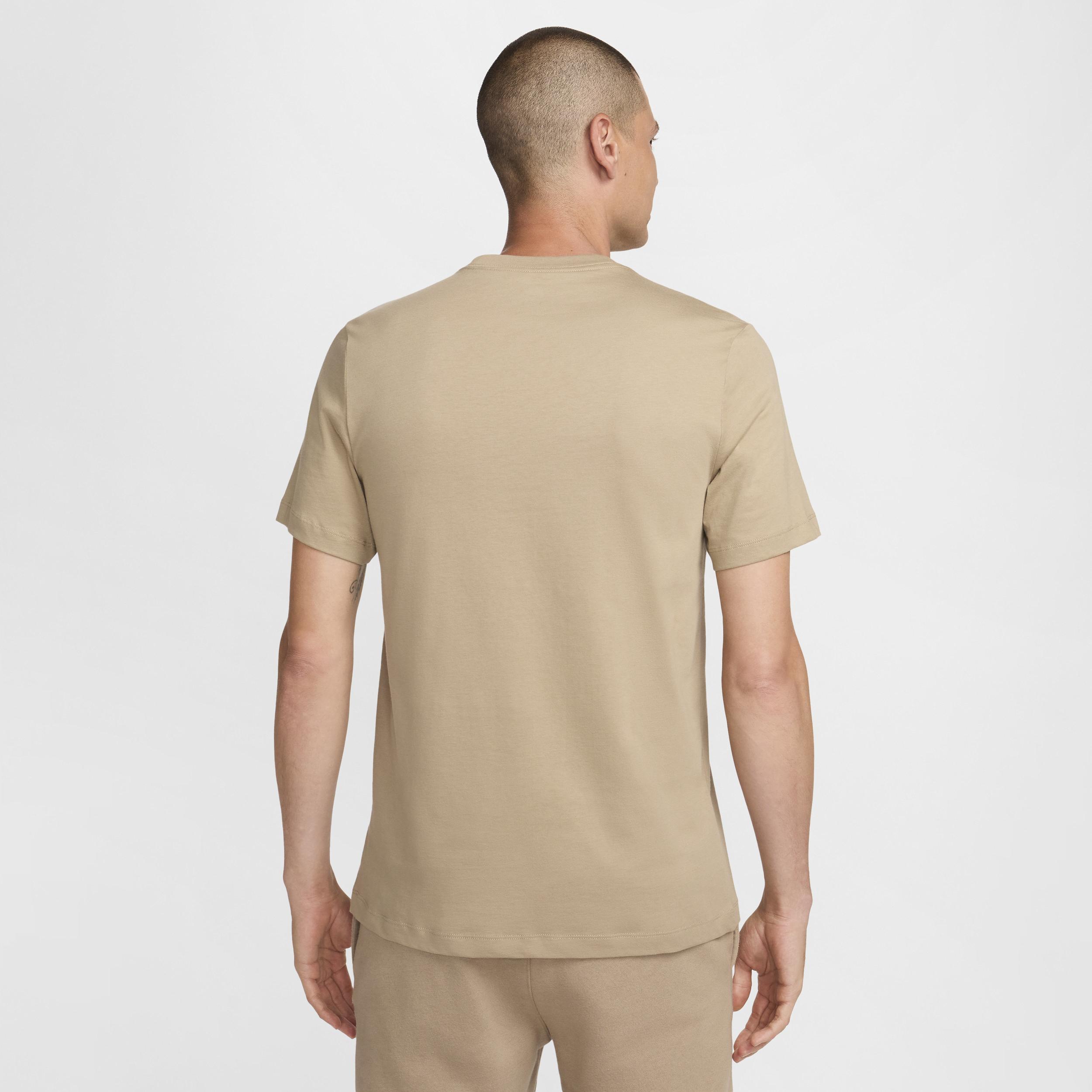 Nike Sportswear Club Men's T-Shirt Product Image