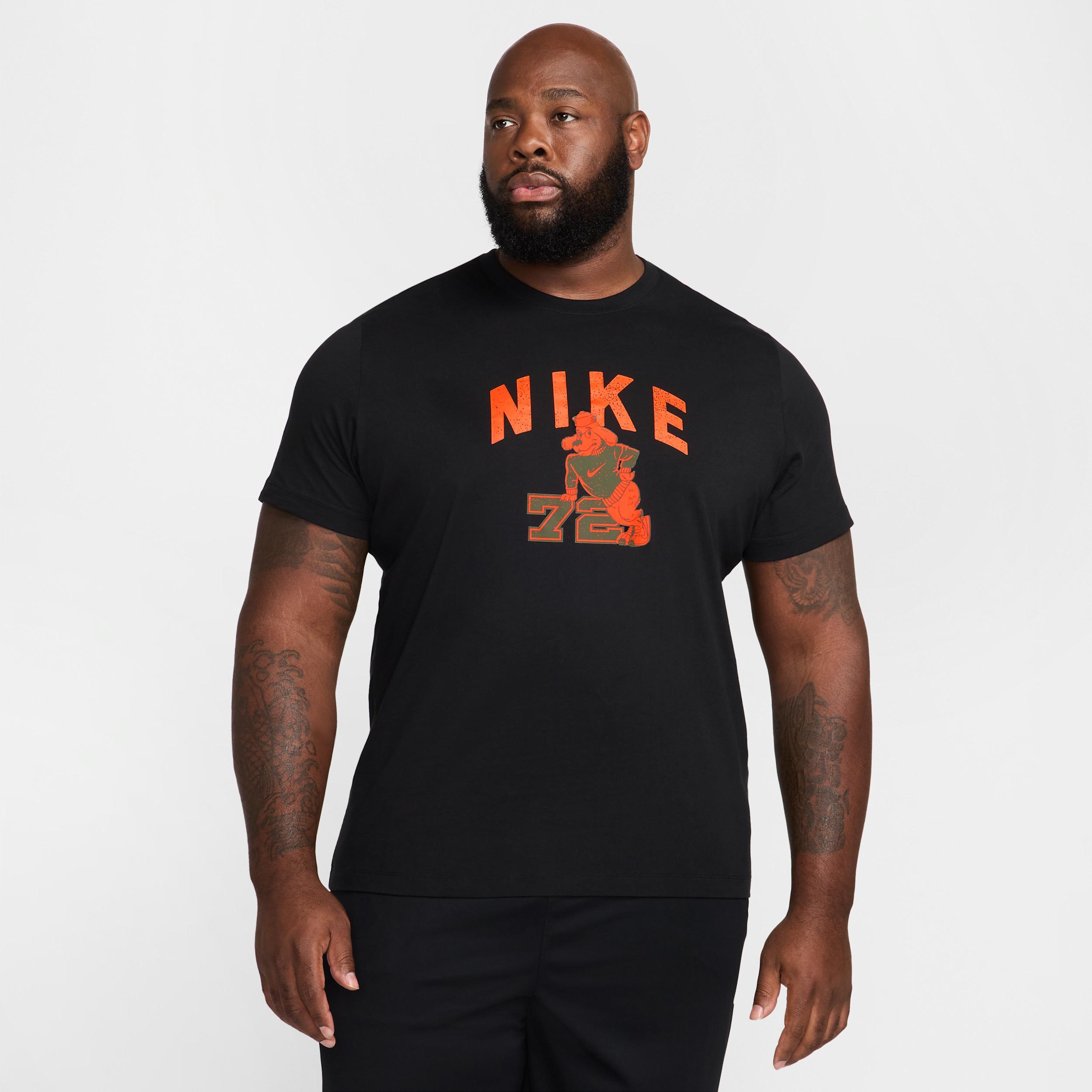 Nike Men's Fitness T-Shirt Product Image