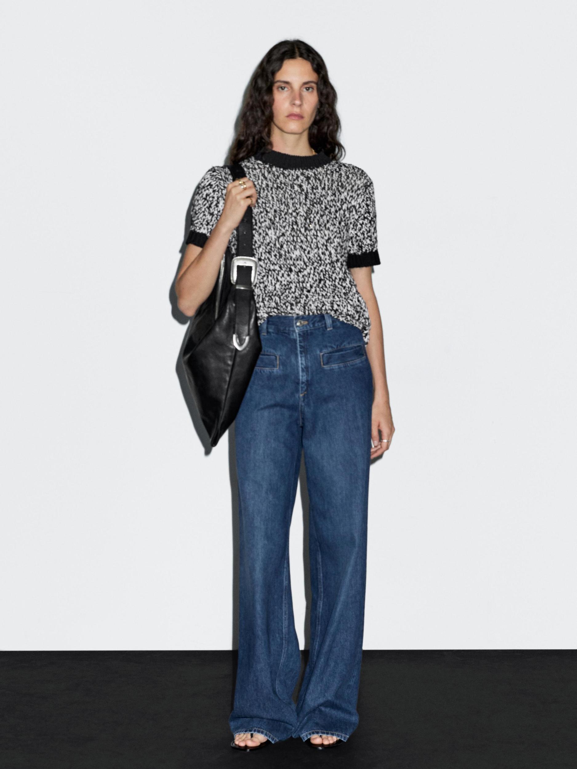 Short sleeve knit sweater Product Image