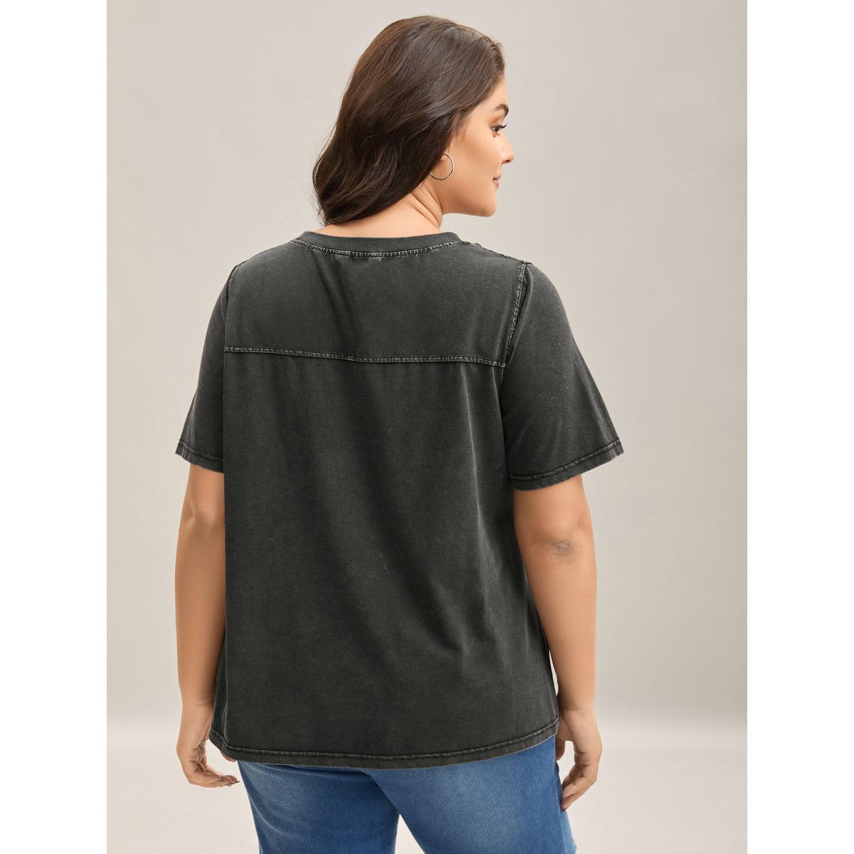 Plus Size Crew Neck Vintage Plain T-Shirt Black Women Leisure Non Round Neck Casual T-shirts BloomChic 22-24/3X Product Image