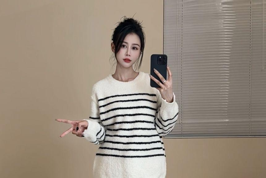 Pajama Set: Crew Neck Striped Sweater + Plain Straight Leg Pants Product Image