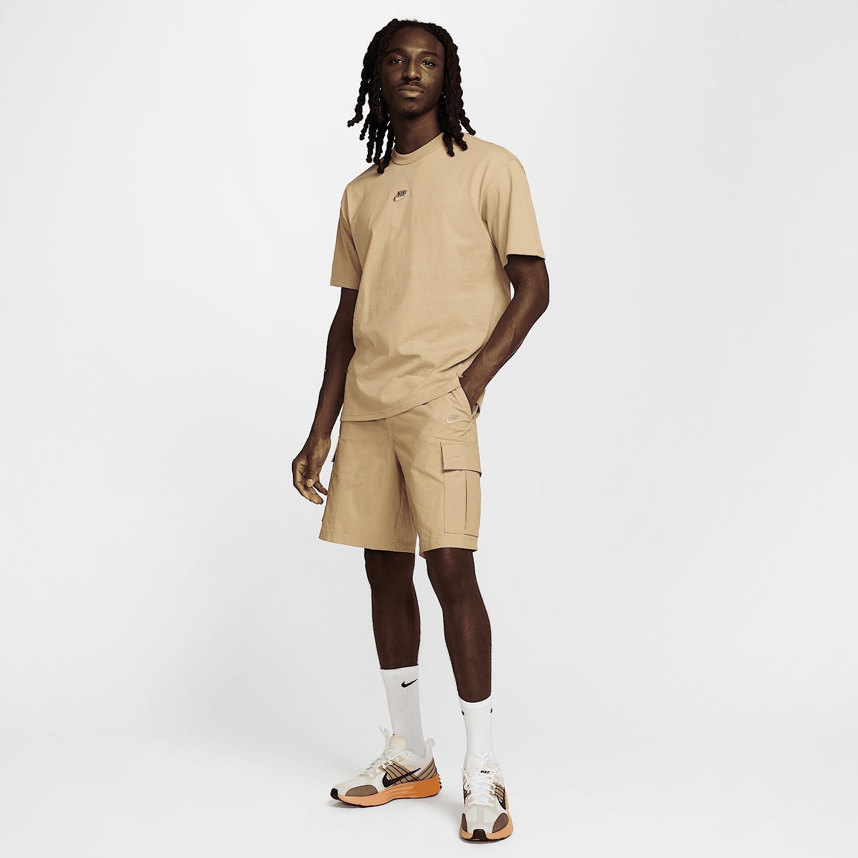 Mens Nike Sportswear Premium Essentials T-Shirt | DO7392-539 Product Image