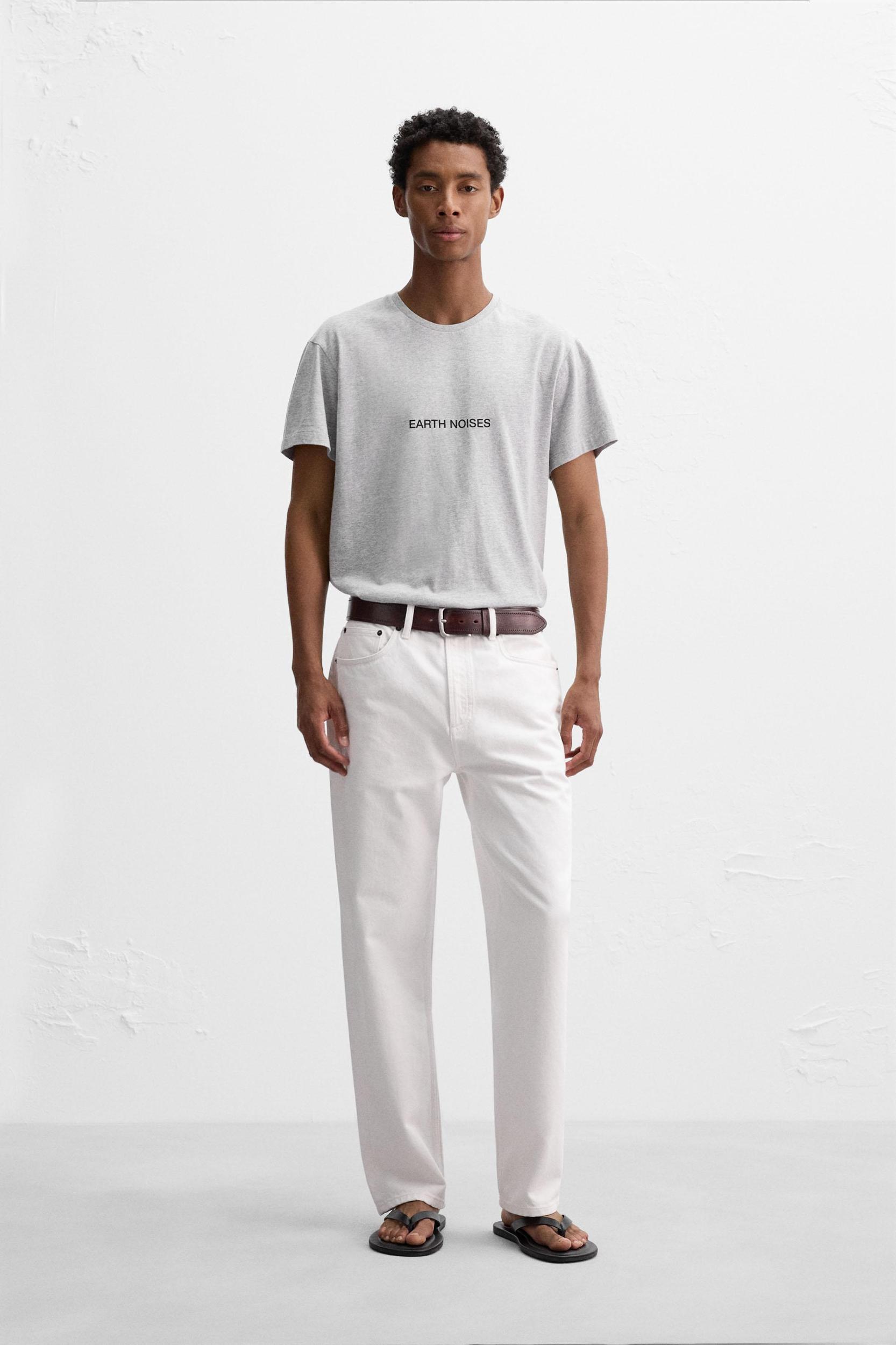 SLIM FIT TEXT T-SHIRT Product Image