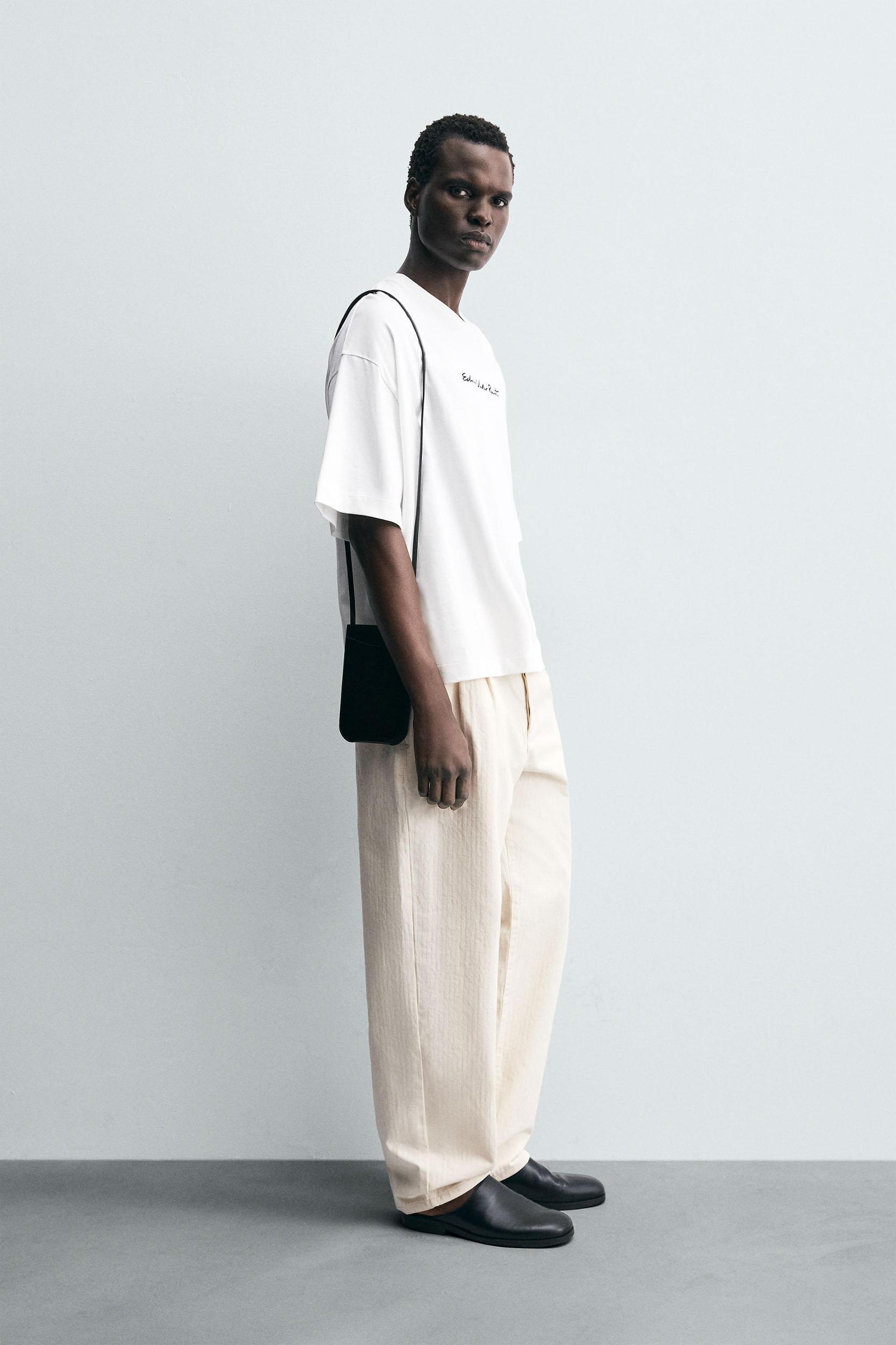 ABSTRACT PRINT T-SHIRT Product Image