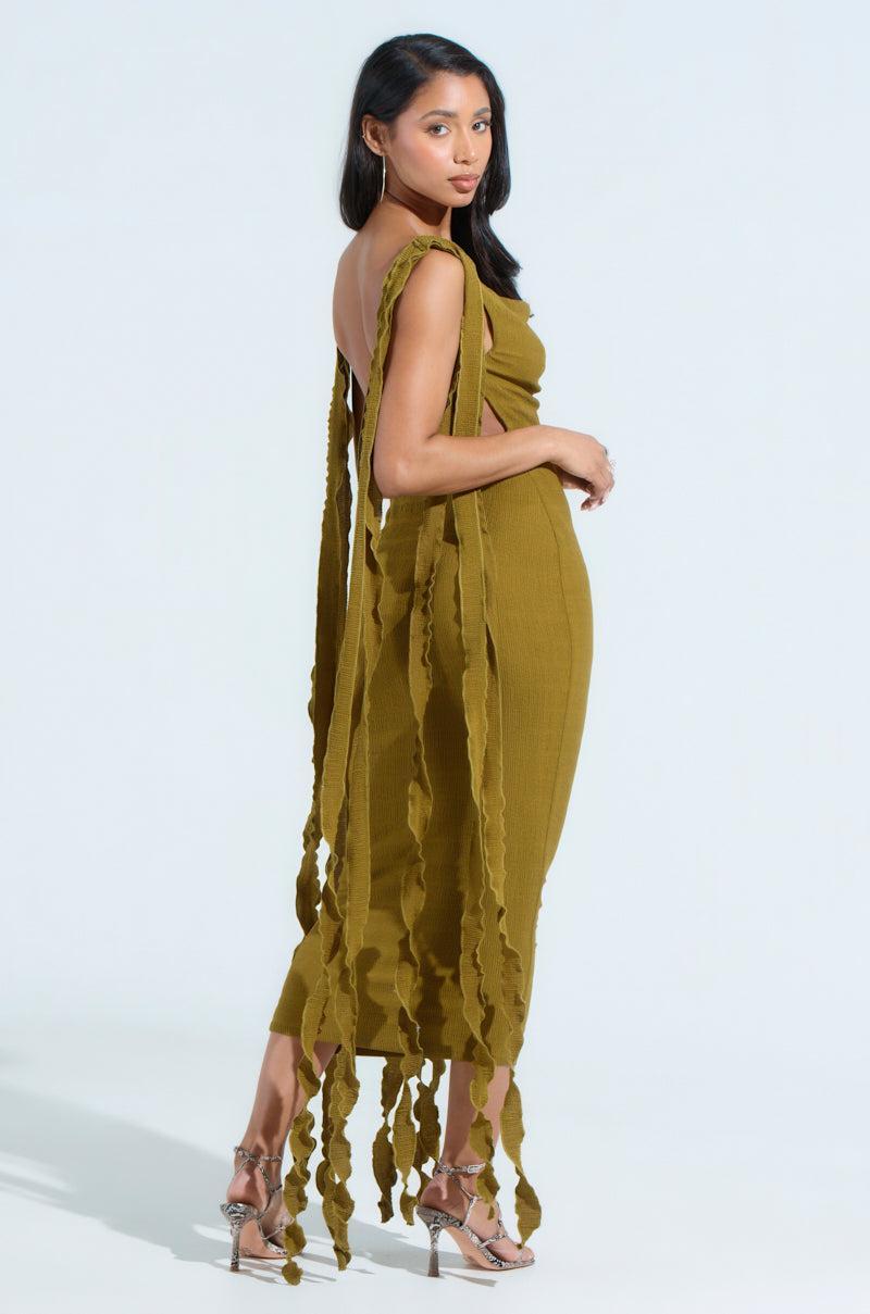 GET LIKE ME BACKLESS MIDI DRESS IN GREEN Product Image