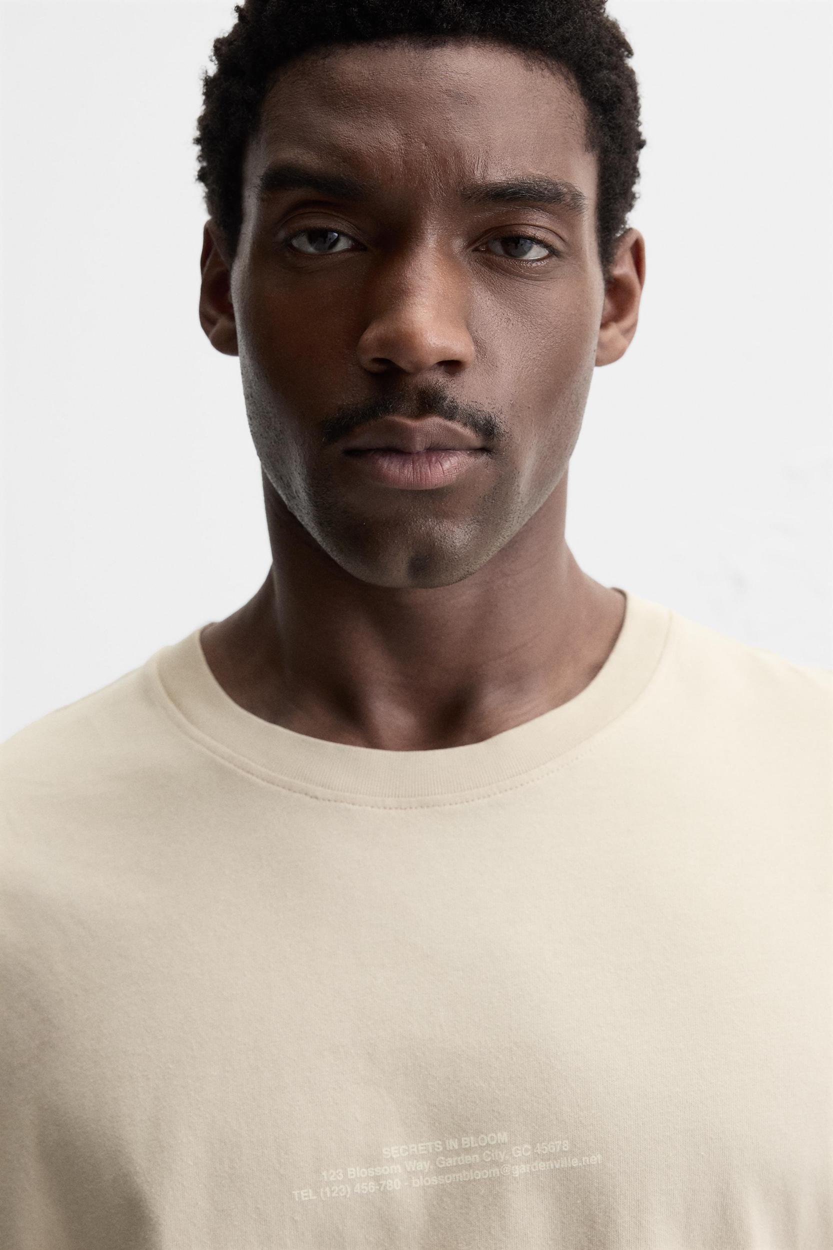 EMBROIDERED TEXT T-SHIRT Product Image