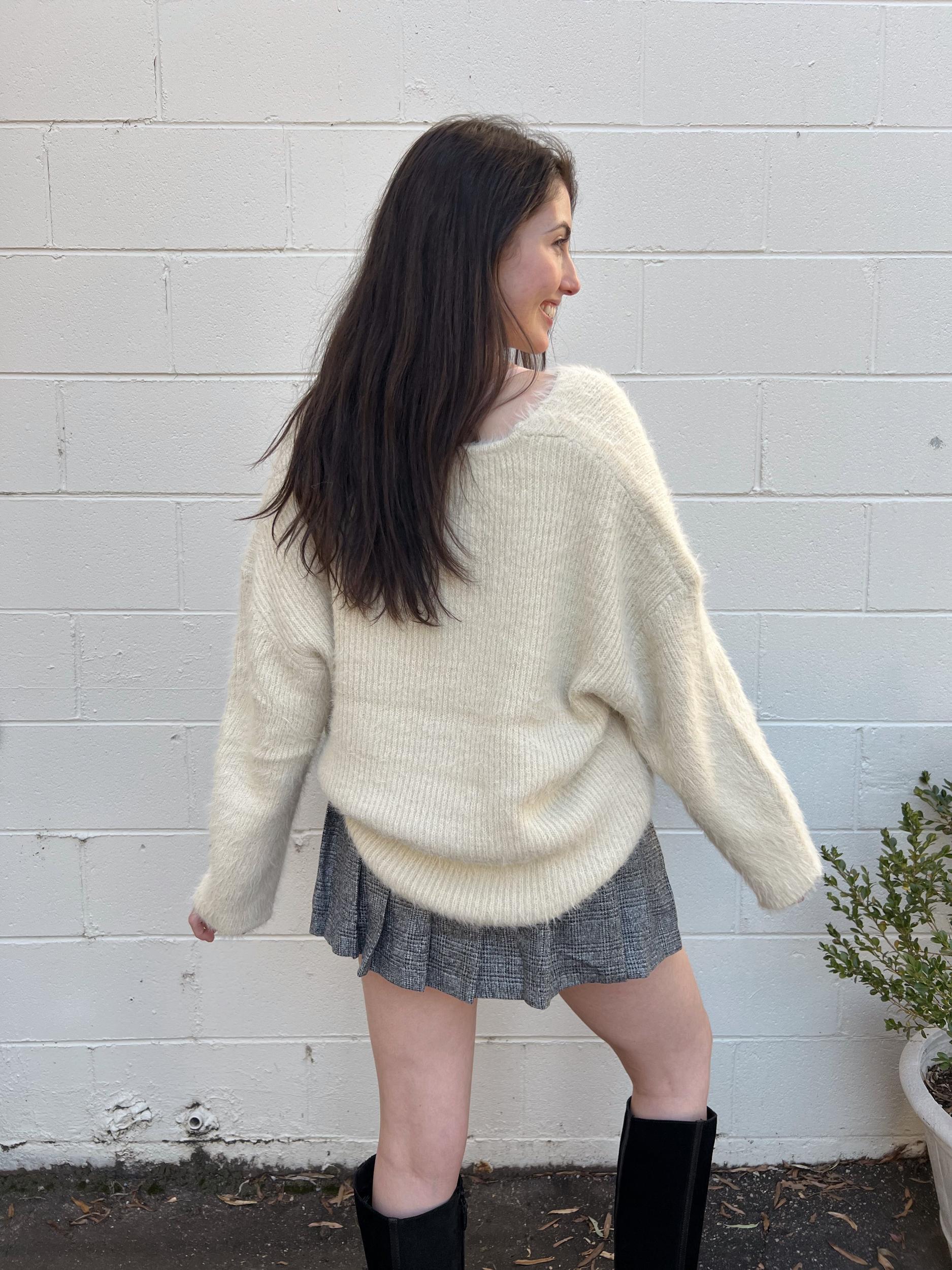 Classic Move V-Neck Fuzzy Sweater Product Image