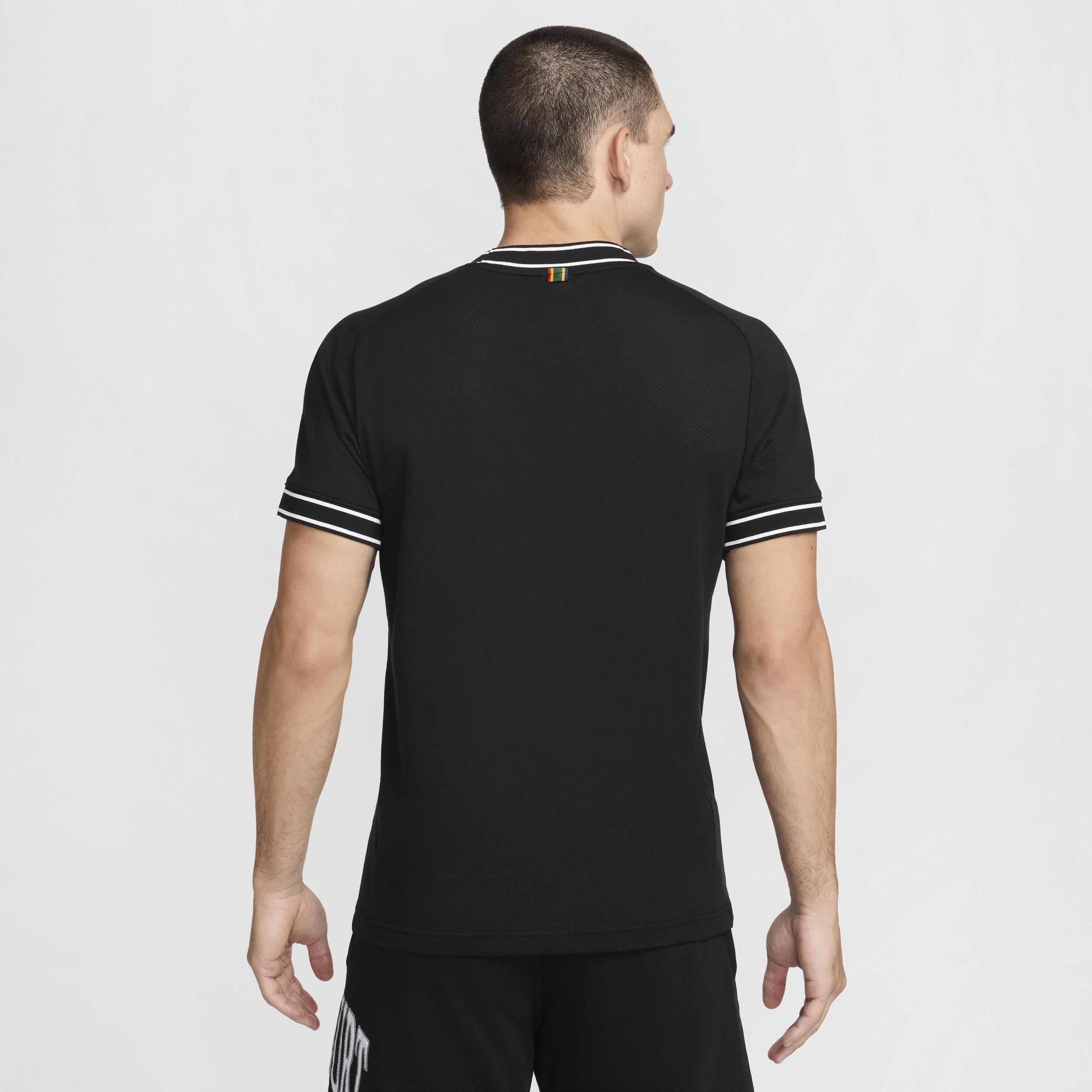 NikeCourt Heritage Men's Short-Sleeve Tennis Top Product Image