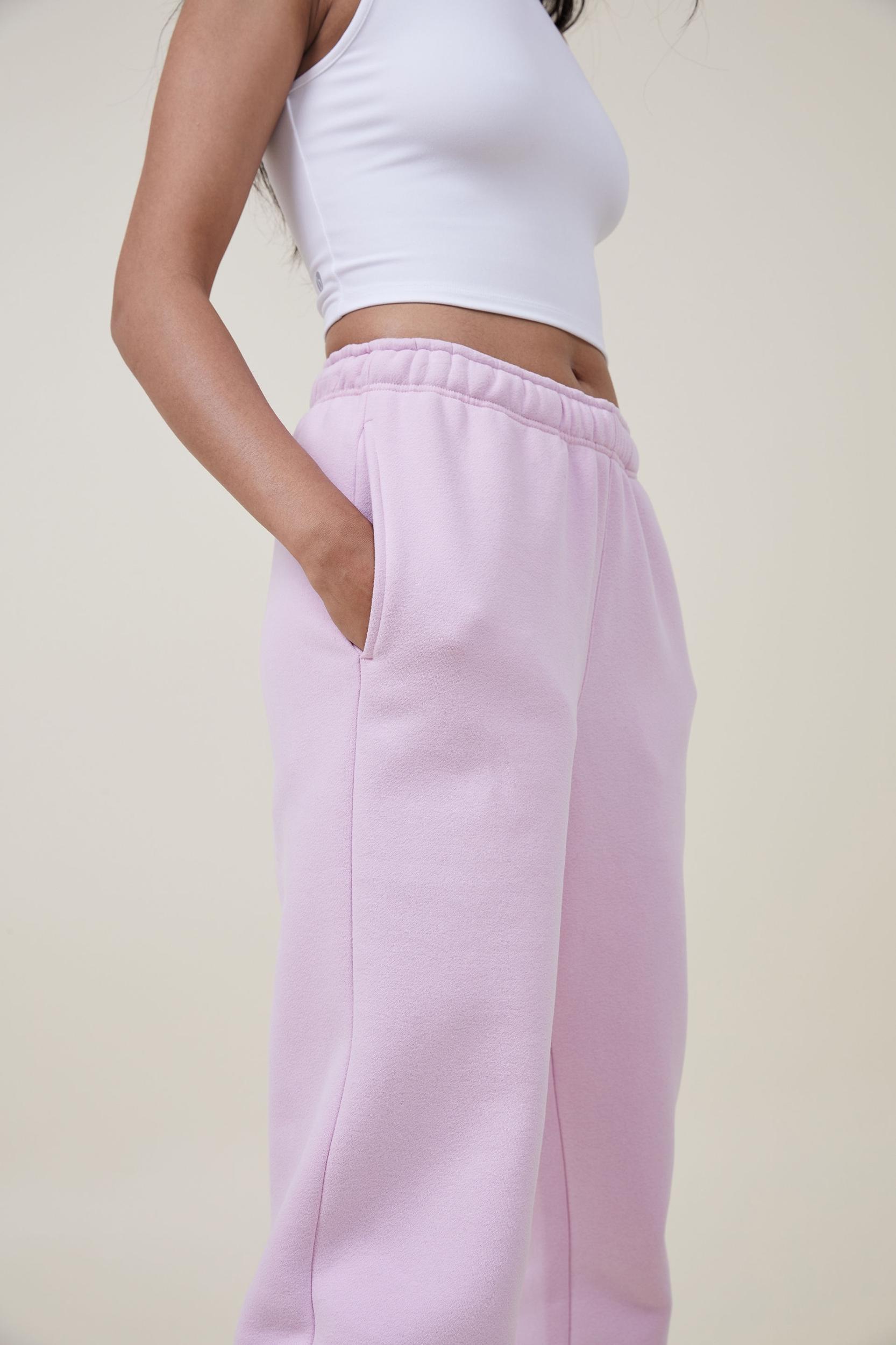 Plush Essential Gym Sweatpant Product Image