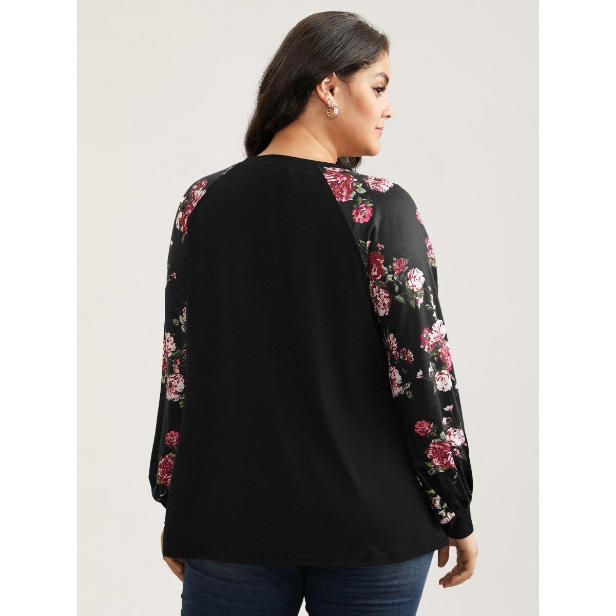 Plus Size Floral Patchwork Crew Neck Raglan Sleeve T-shirt Black Women Elegant Printed Floral Round Neck Dailywear T-shirts BloomChic 12/L Product Image
