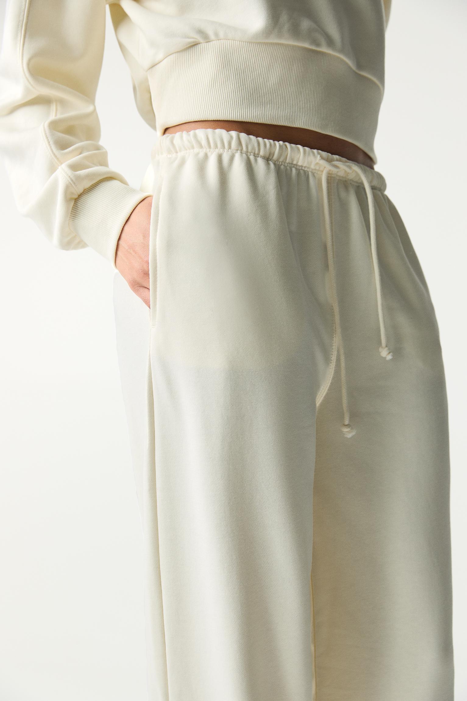 Tracksuit bottoms Product Image