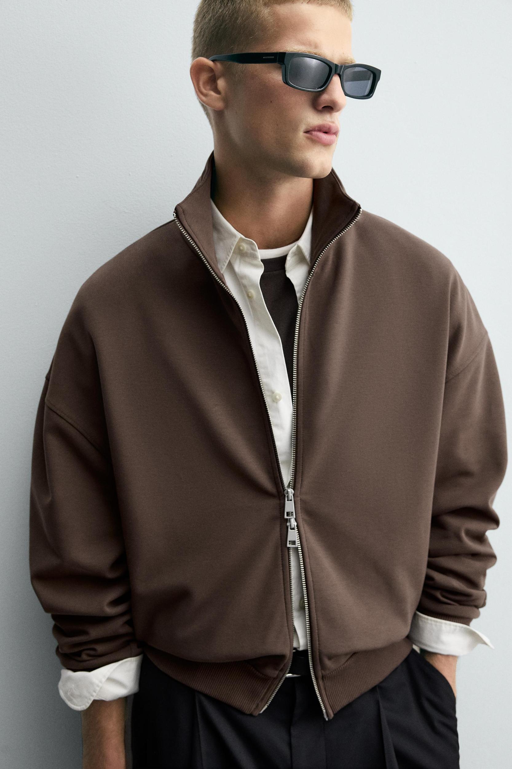 INTERLOCK JACKET WITH LABEL Product Image