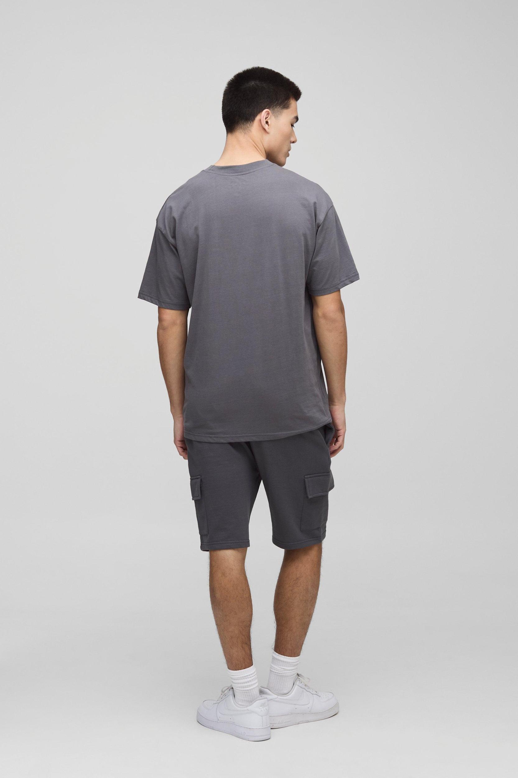 260GSM Loopback Basic Slim Fit Mid Length Cargo Shorts | boohooMAN USA Product Image