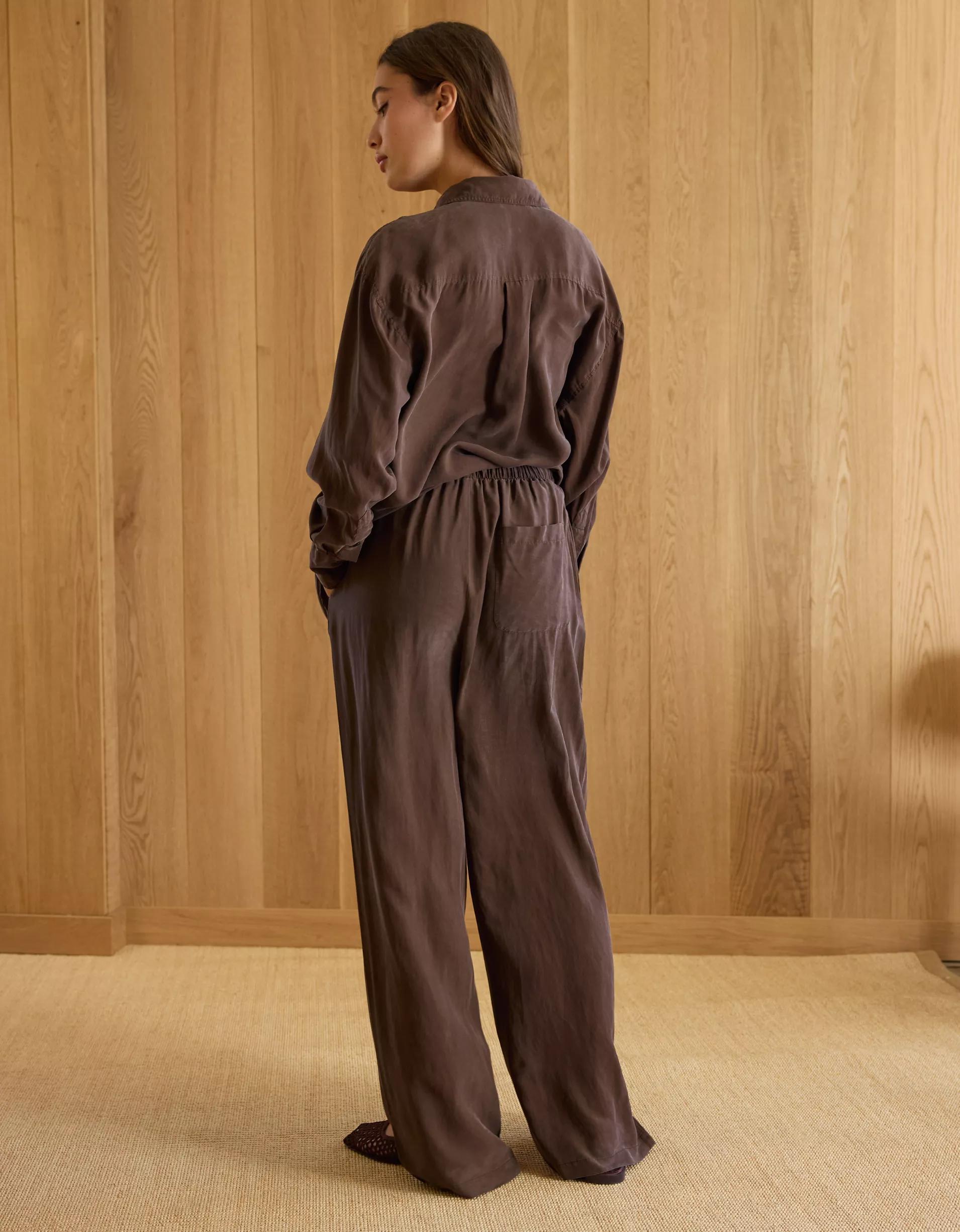AE77 Premium Silk Pant Product Image