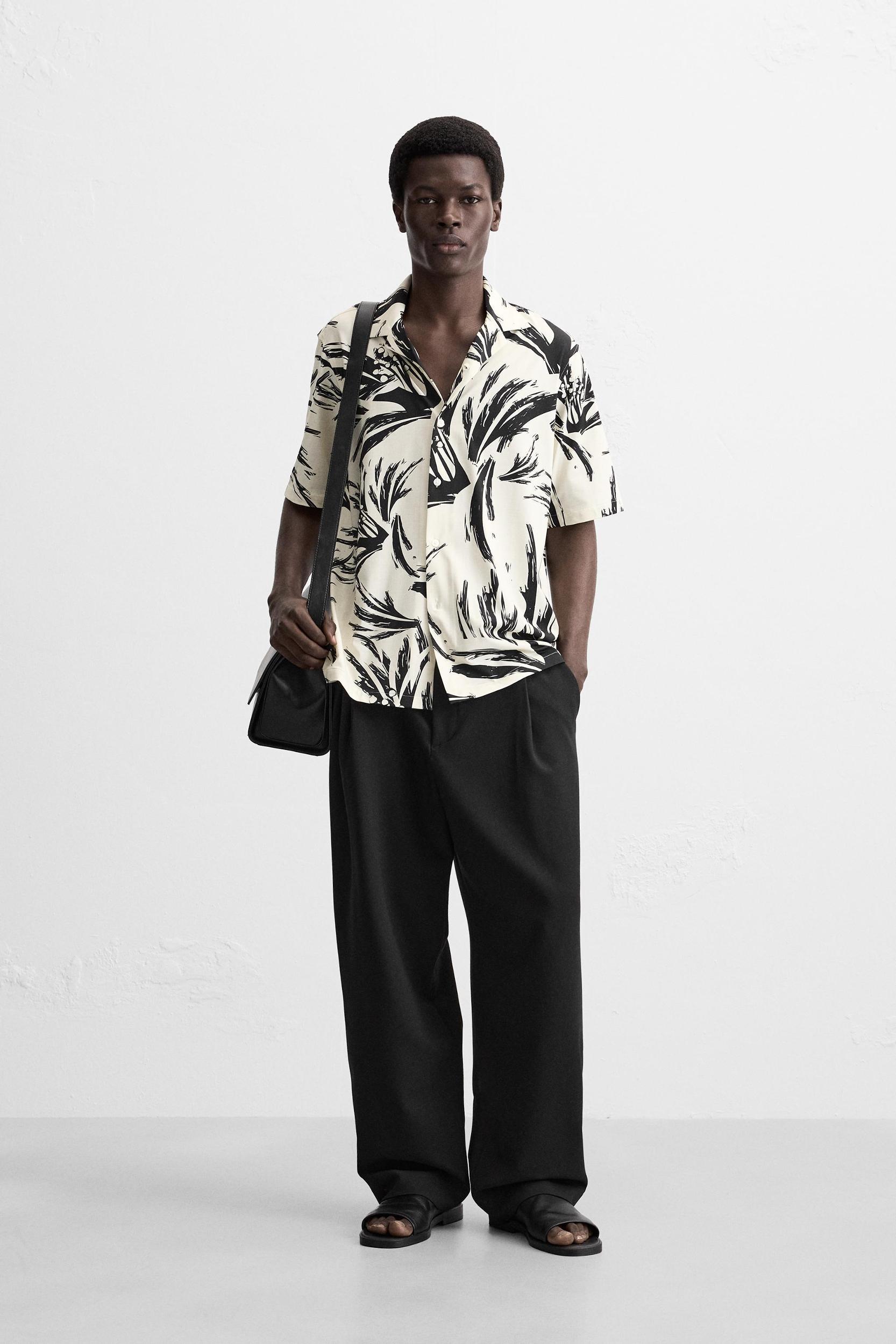 ABSTRACT PRINT STRETCH SHIRT Product Image