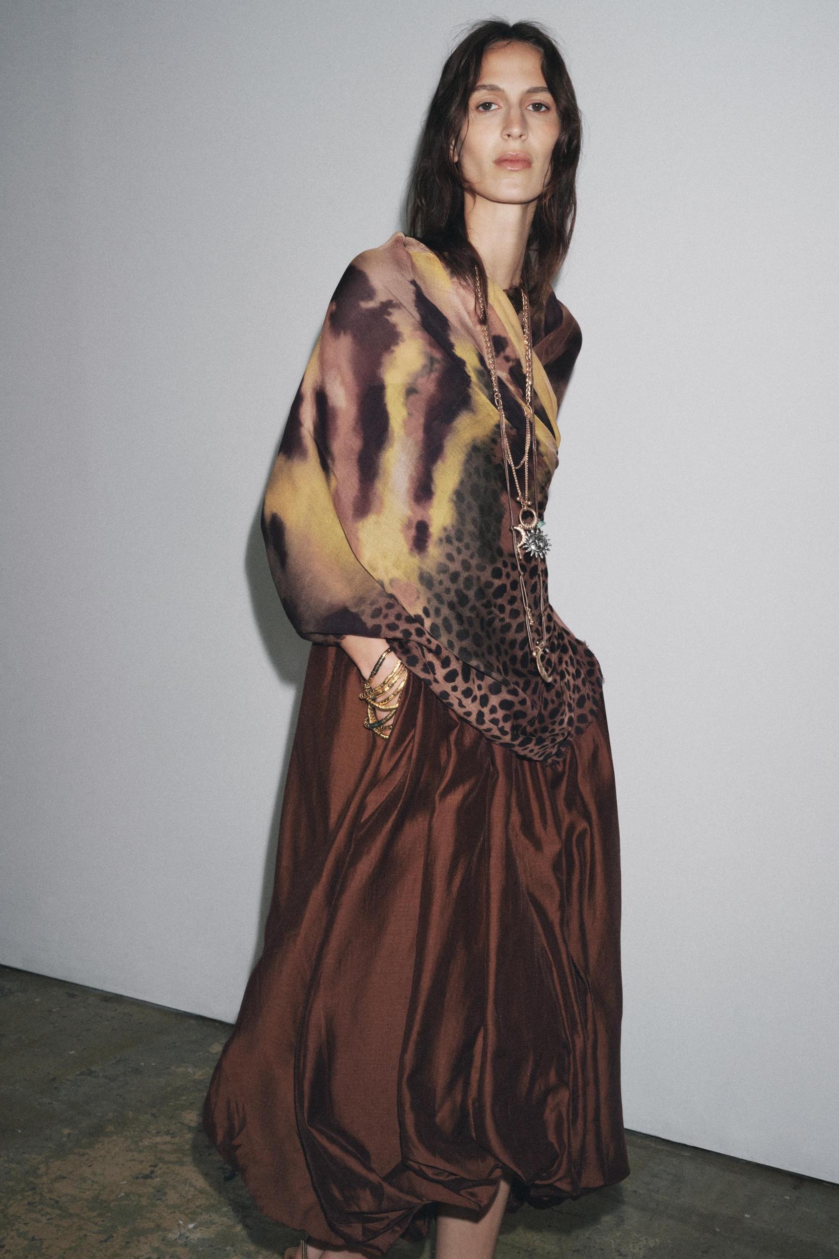 ANIMAL PRINT SILK MODAL SCARF Product Image