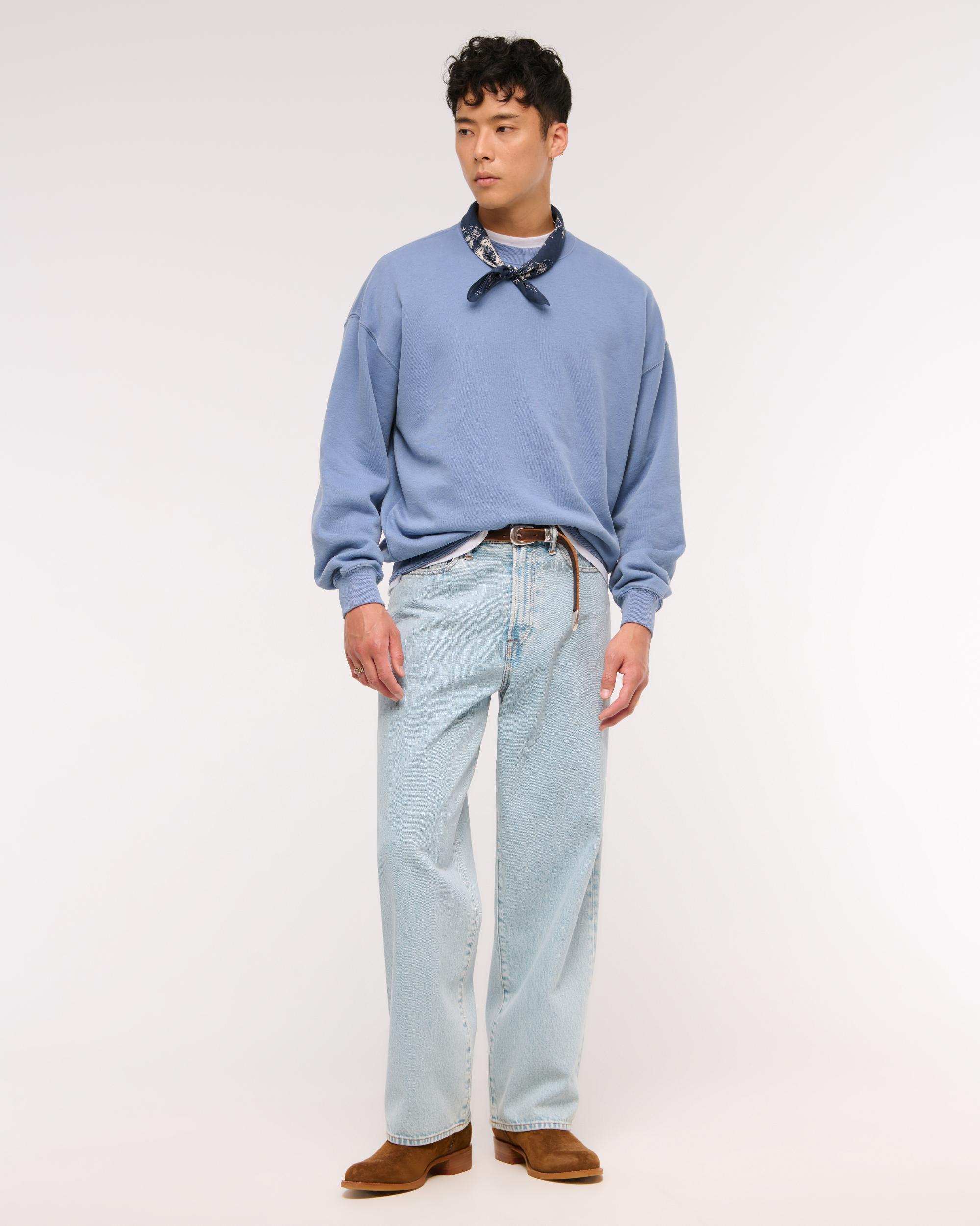 Essential Crew Sweatshirt Product Image