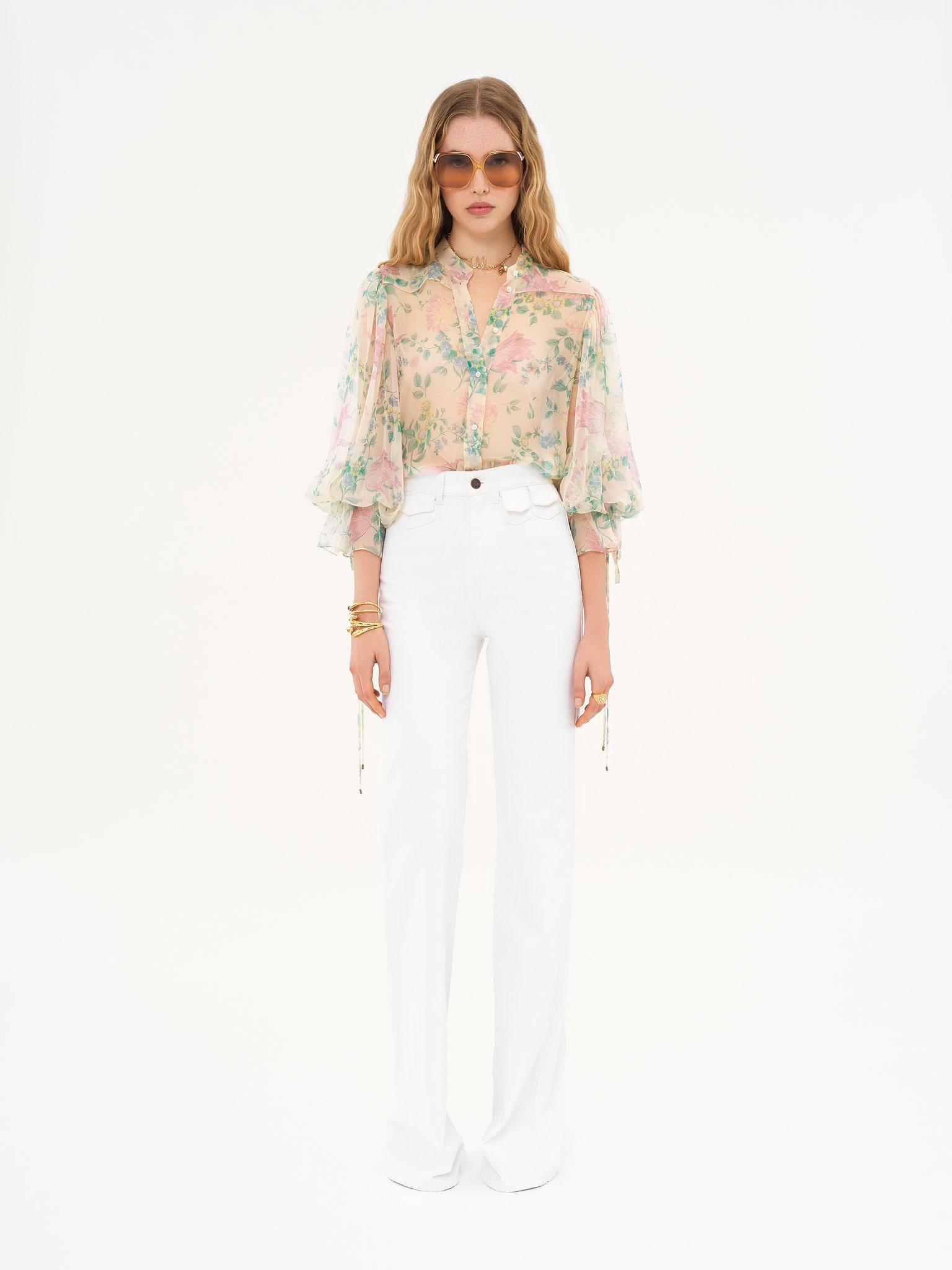 Puff-sleeve blouse in silk mousseline Product Image