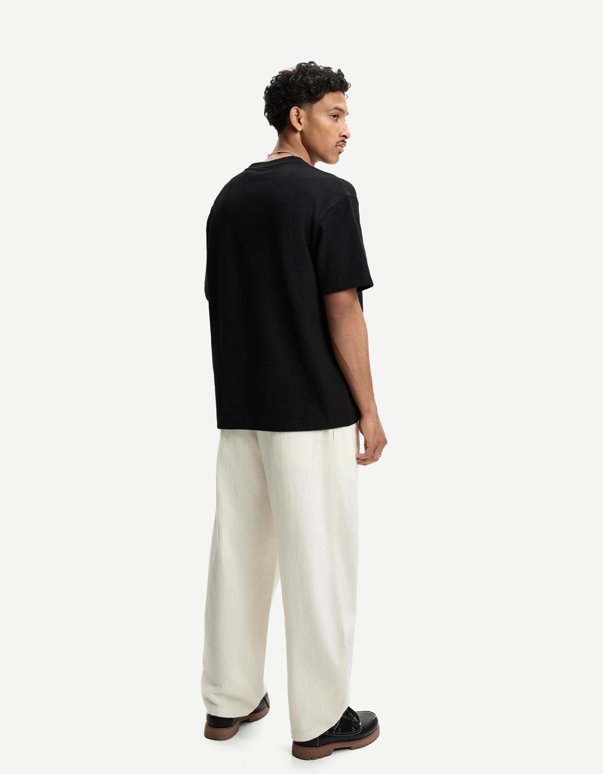 Short sleeve seersucker T-shirt Product Image