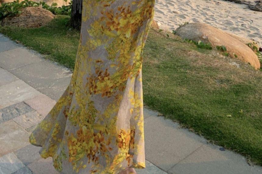 3/4-Sleeve V-Neck Floral Print Maxi A-Line Dress Product Image