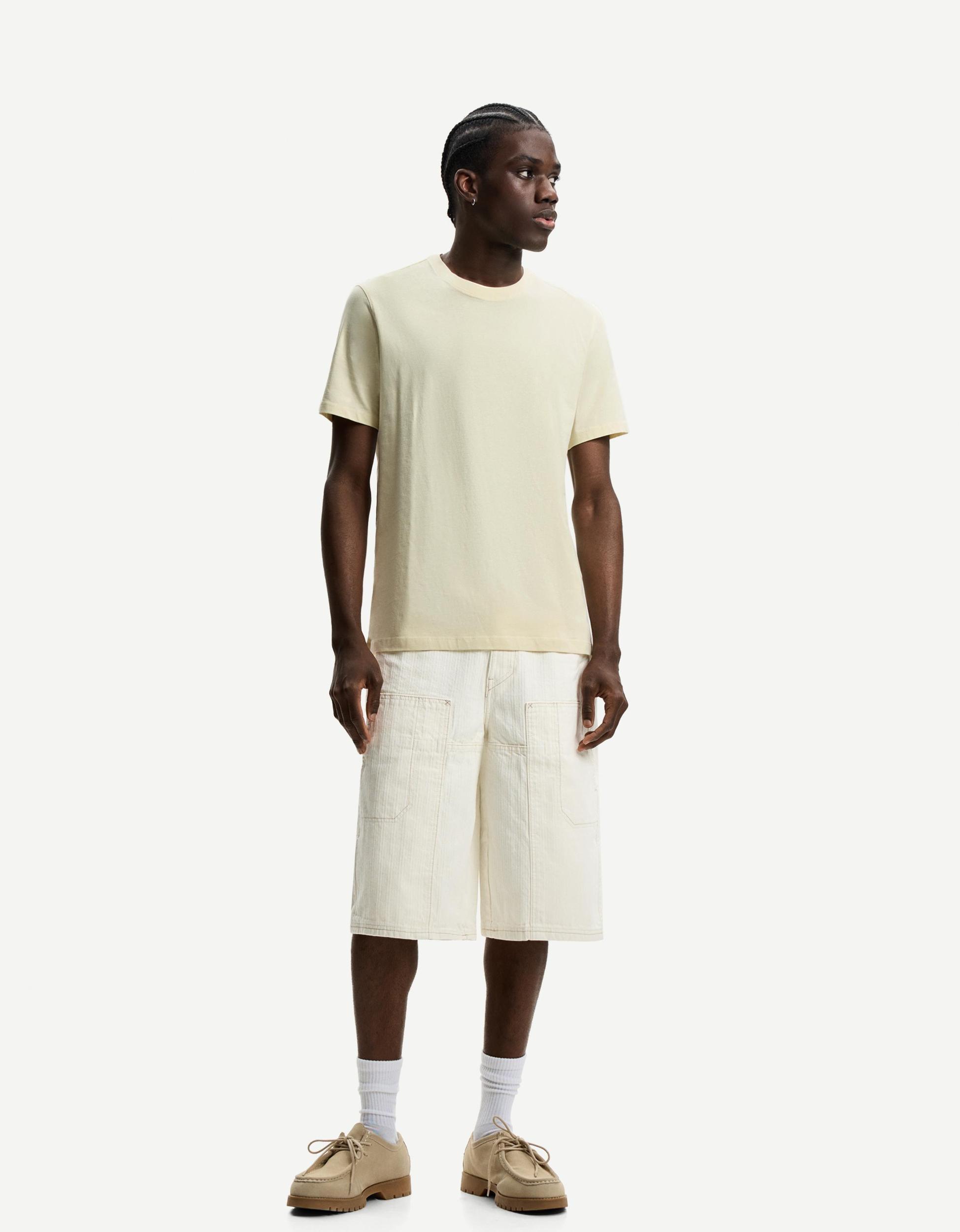 Basic short sleeve T-shirt Product Image