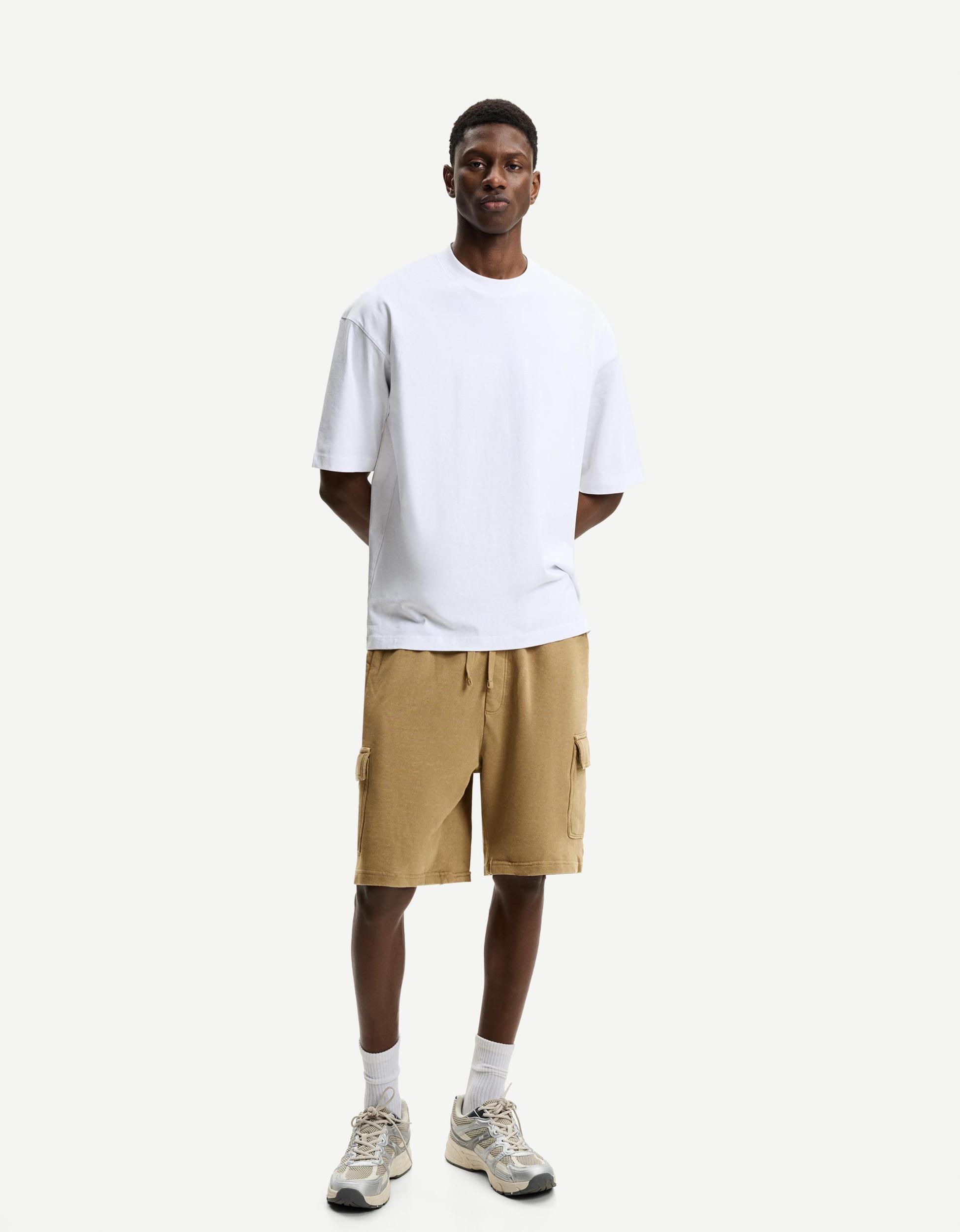 Plush cargo Bermuda shorts Product Image