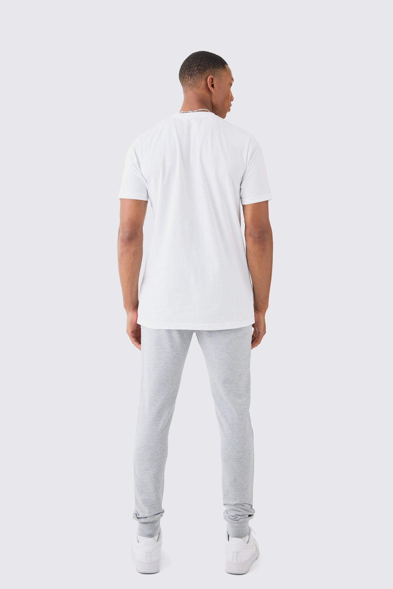 Basic Slim Fit Crew Neck T-Shirt | boohooMAN USA Product Image