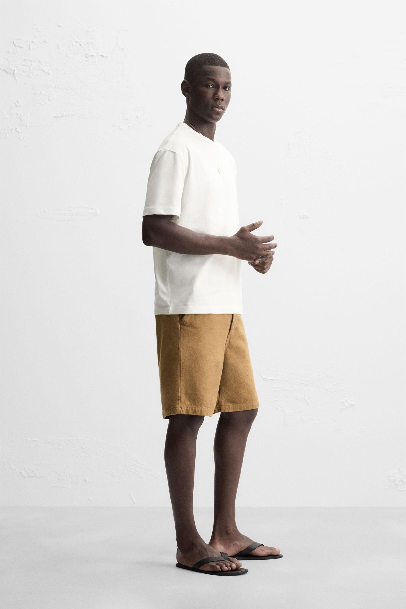 HEAVYWEIGHT BASIC RIBBED T-SHIRT Product Image