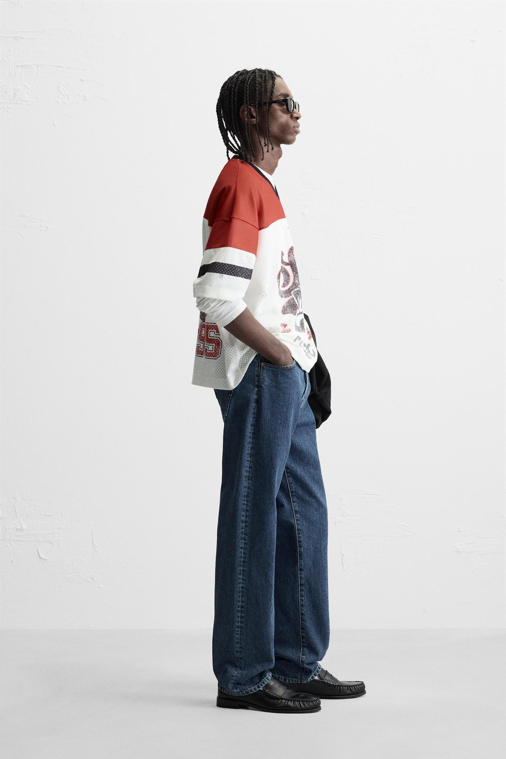 RETRO AMERICAN FOOTBALL T-SHIRT Product Image