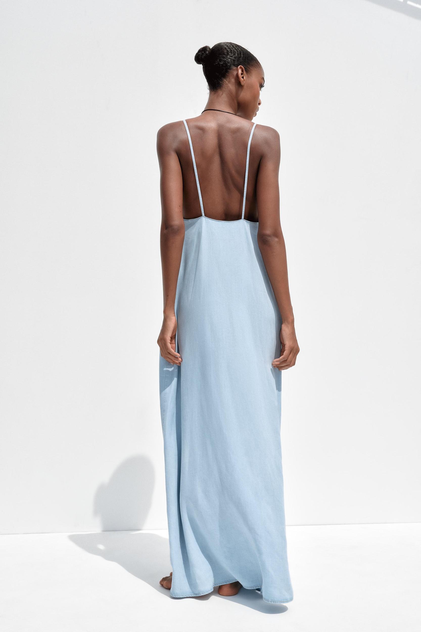 FLOWY MIDI DRESS Product Image