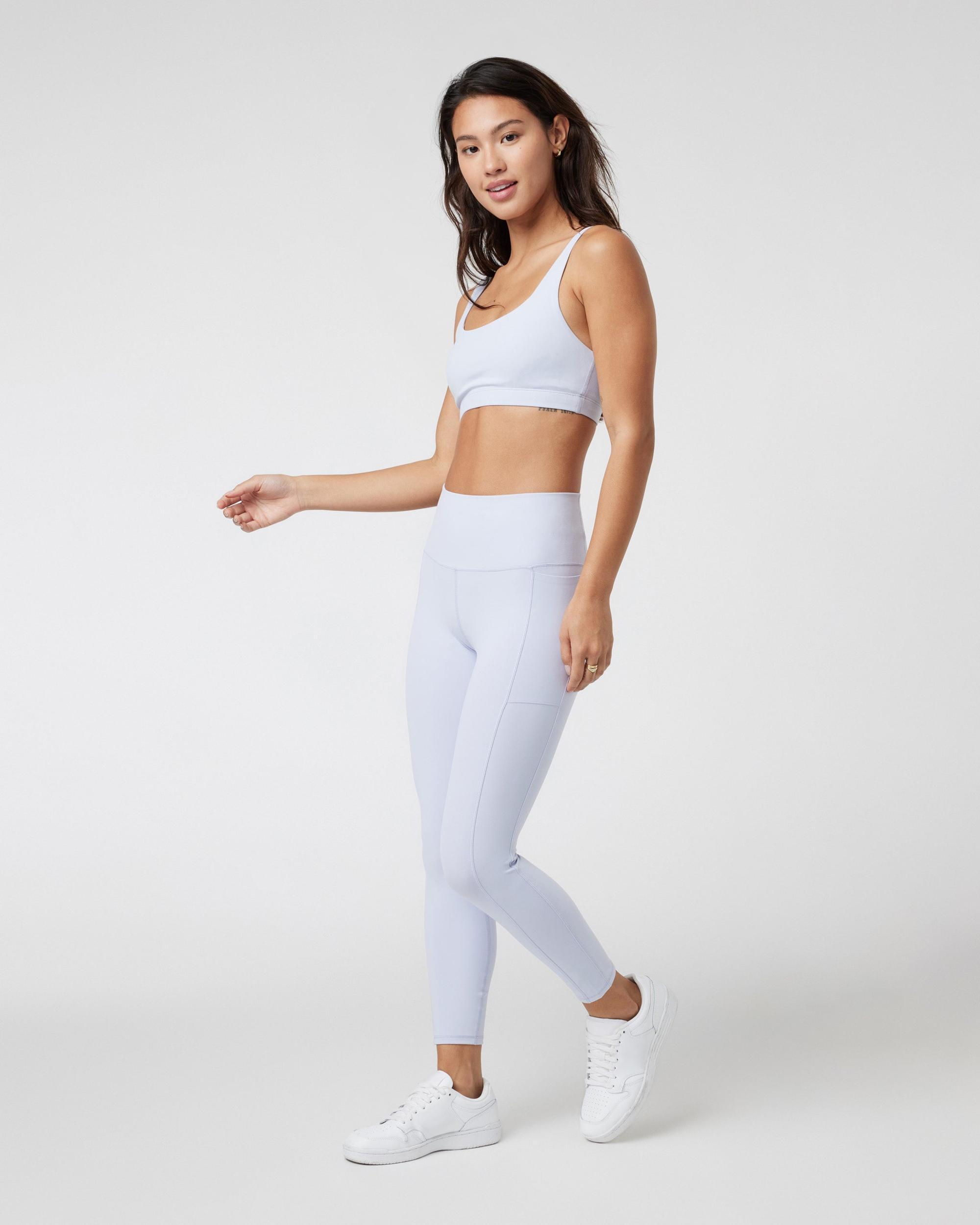 Studio Pocket Legging-Short Product Image