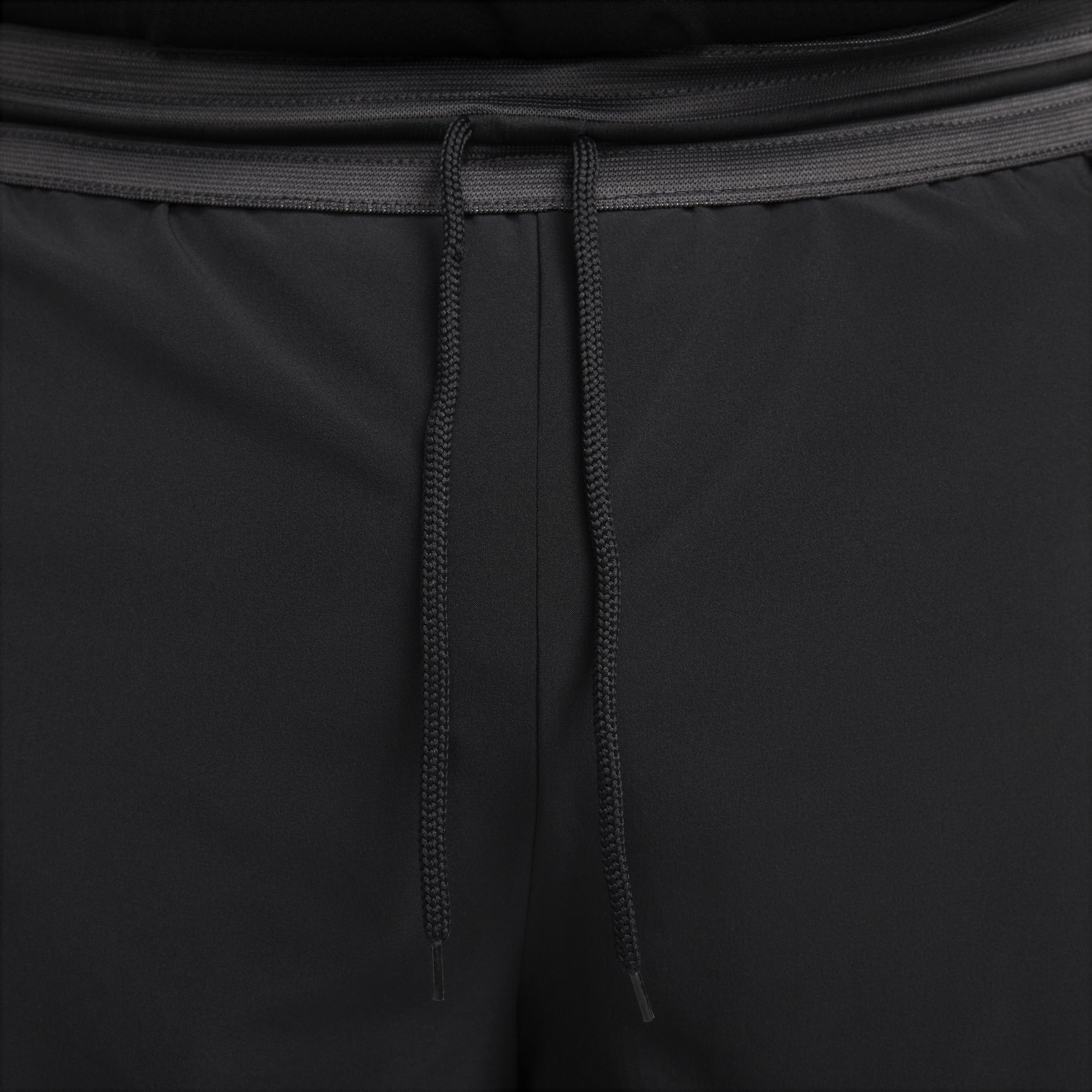 Nike Mens DNA Dri-FIT 6 UV Woven Basketball Shorts | FN2659-010 Product Image
