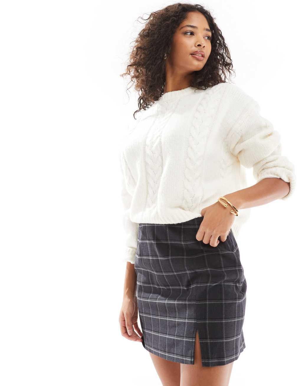 Object notch front tailored skirt in dark gray melange with windowpane check Product Image