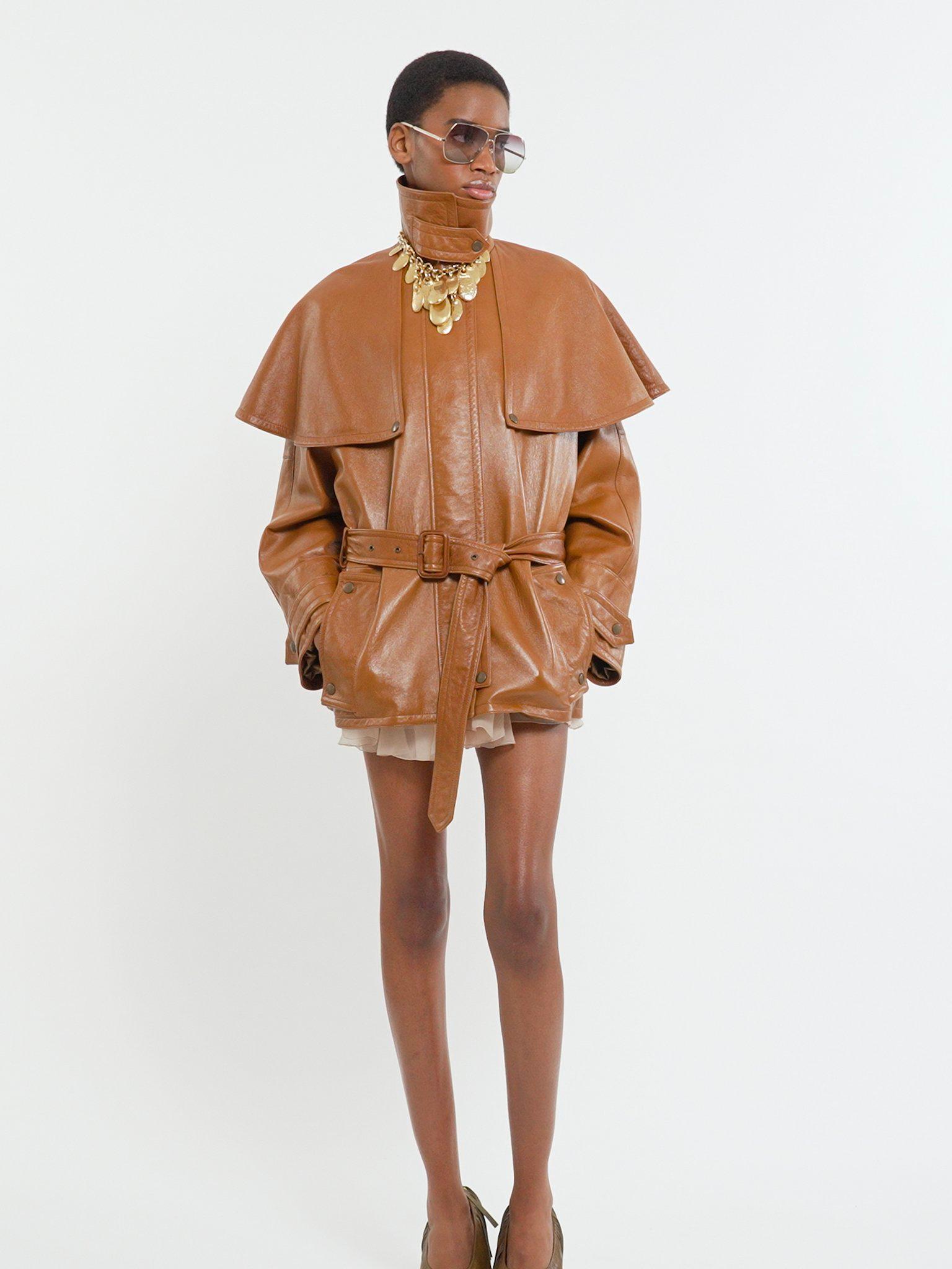 Short cape trench coat in soft glossy leather Product Image