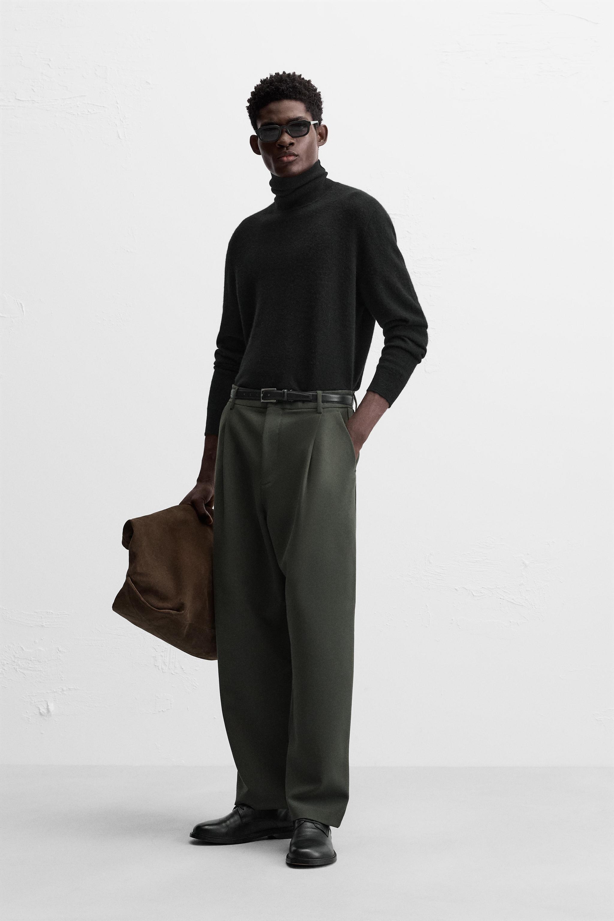 RELAXED FIT PLEATED PANTS Product Image