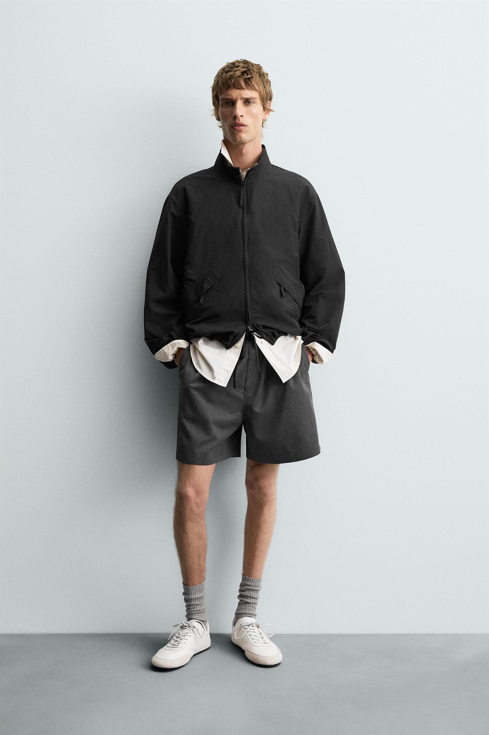 CONTRAST WAIST SHORTS Product Image